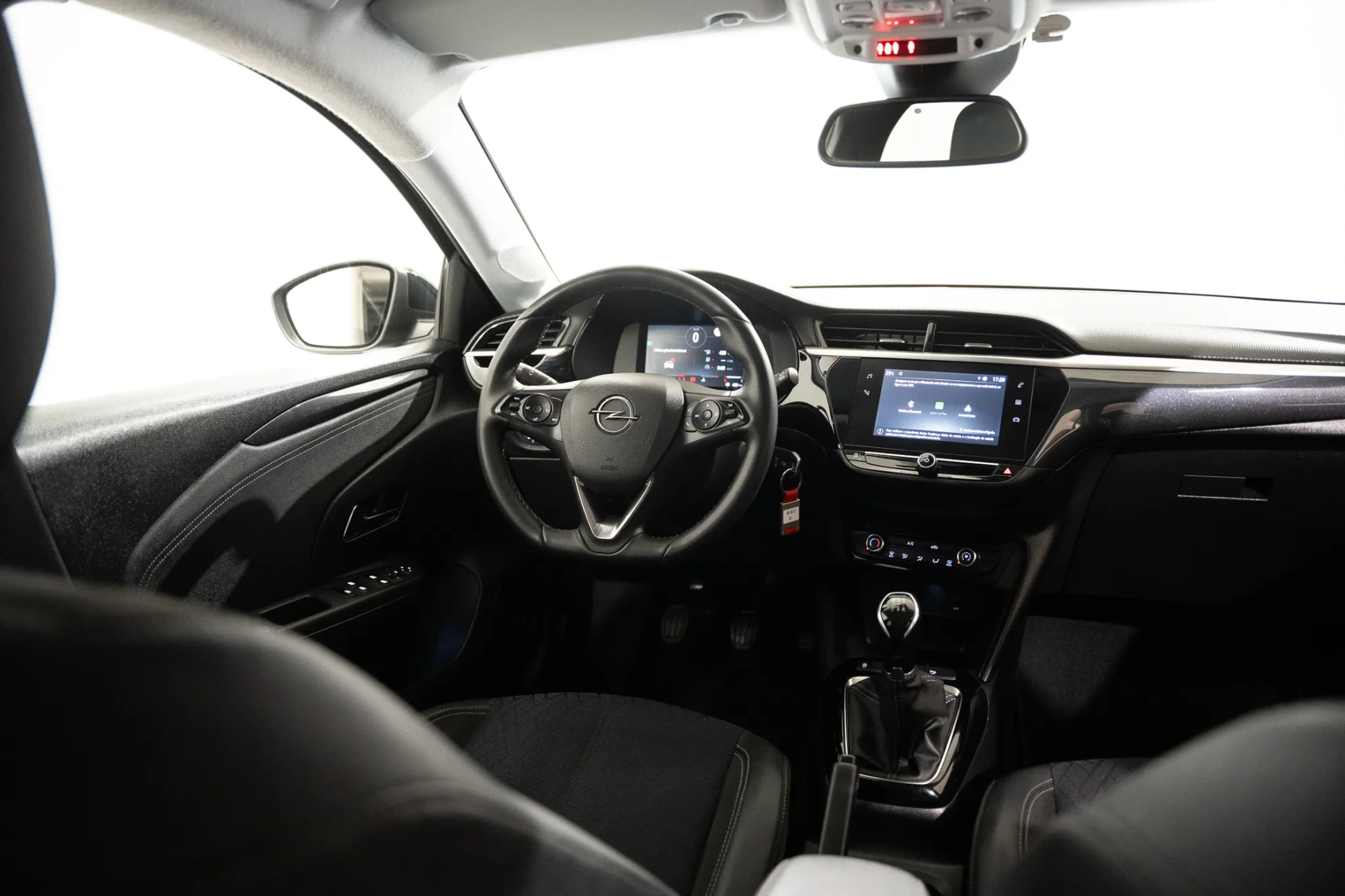 Opel Corsa 1.2 Elegance 9