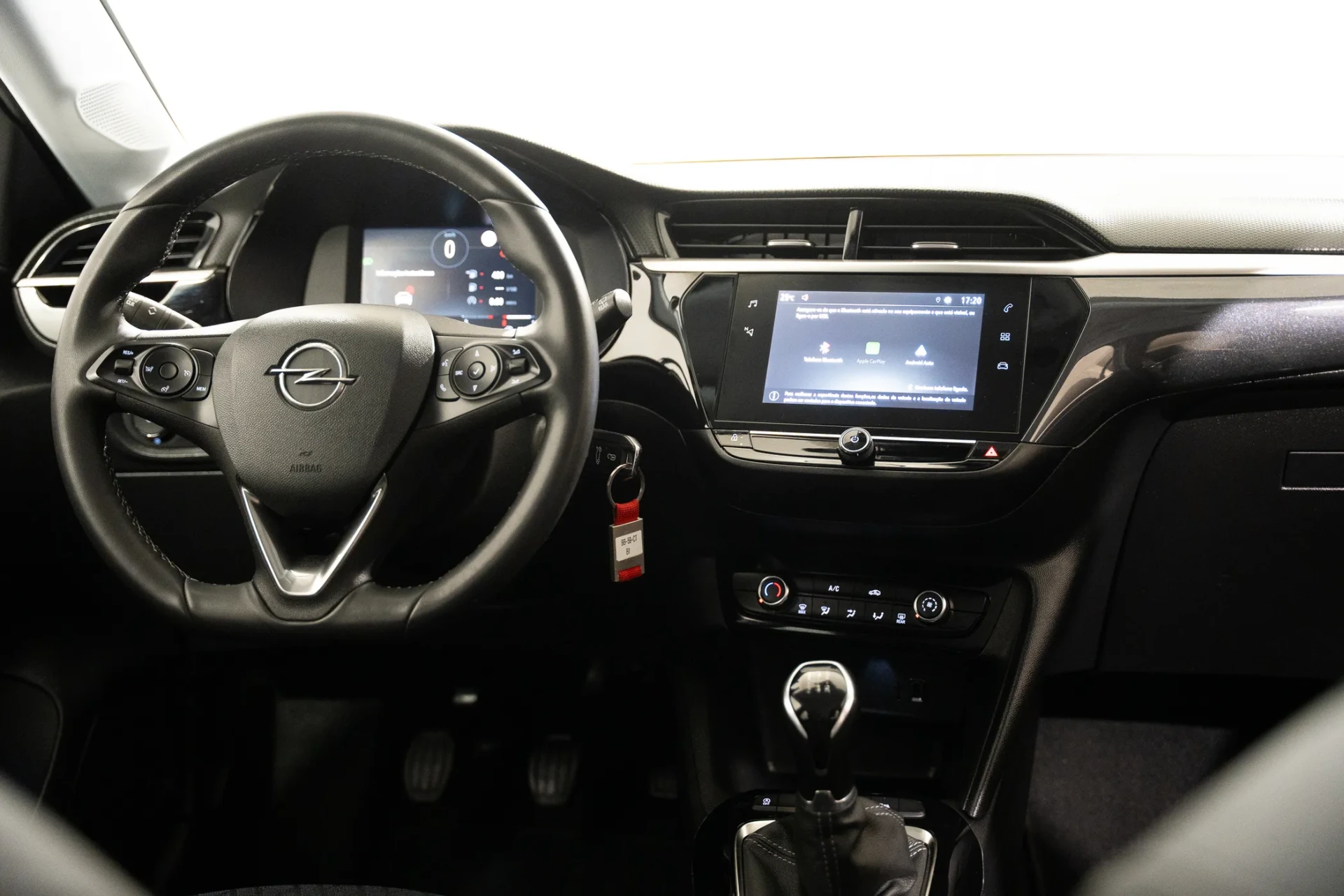 Opel Corsa 1.2 Elegance 10