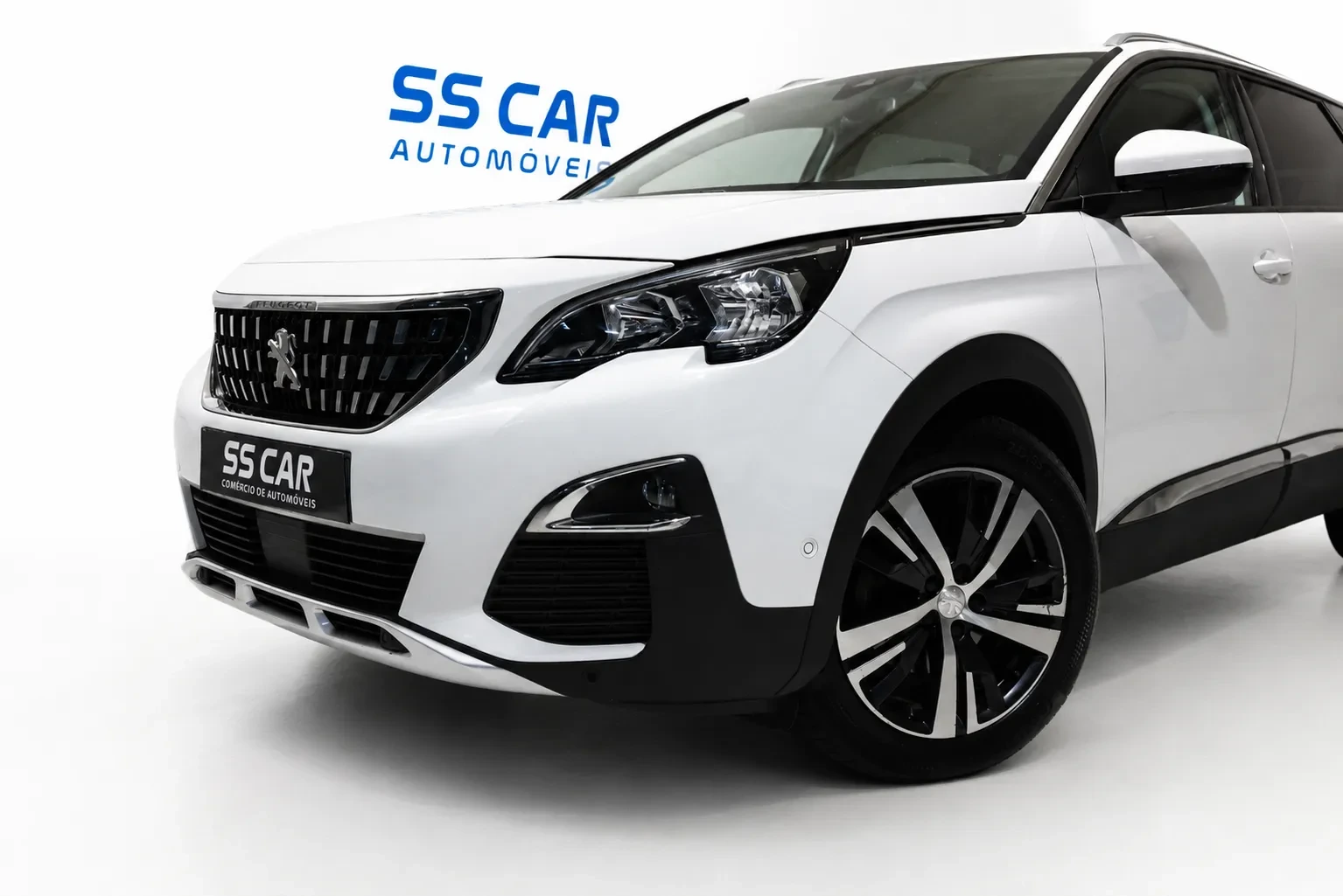 Peugeot 5008 1.2 PureTech Allure EAT8 2