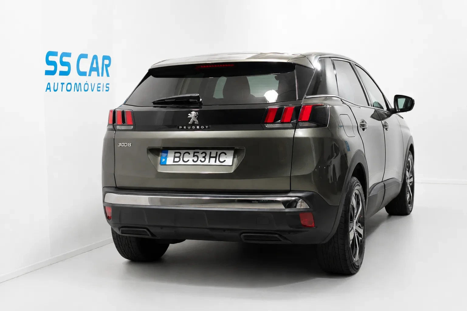 Peugeot 3008 1.2 PureTech Allure 5