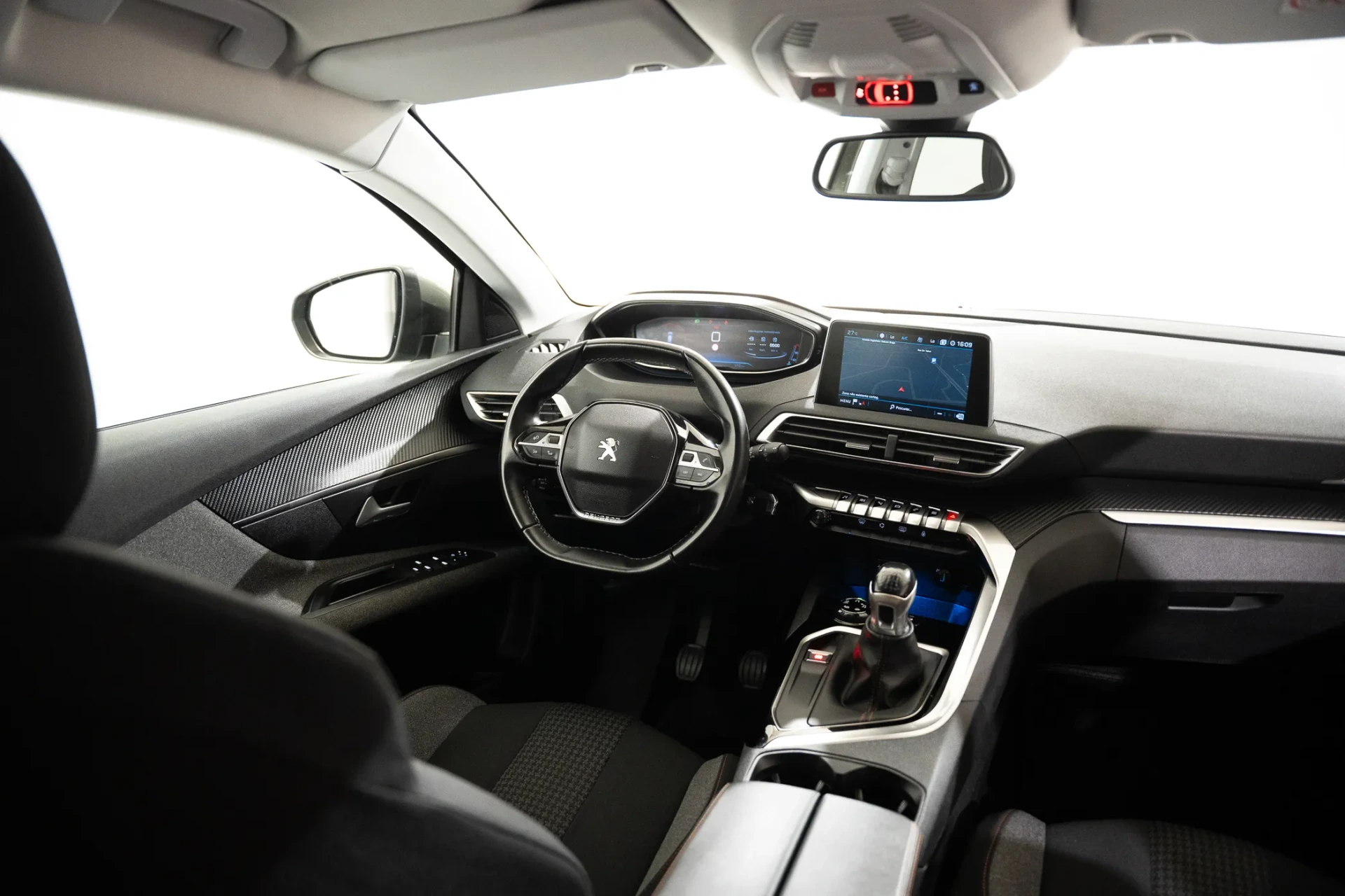 Peugeot 3008 1.2 PureTech Allure 8