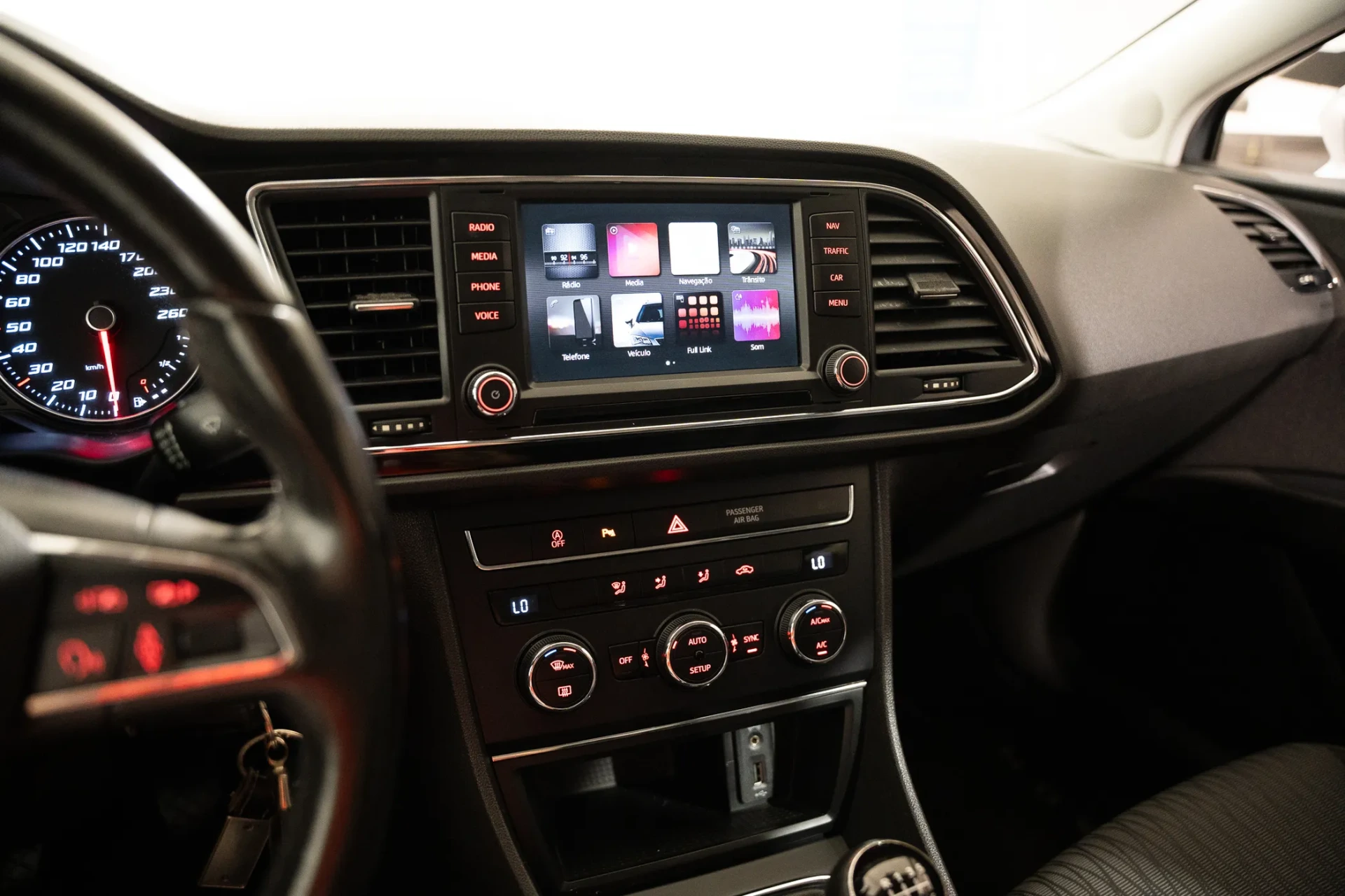 SEAT Leon ST 1.6 TDI Style S/S 10