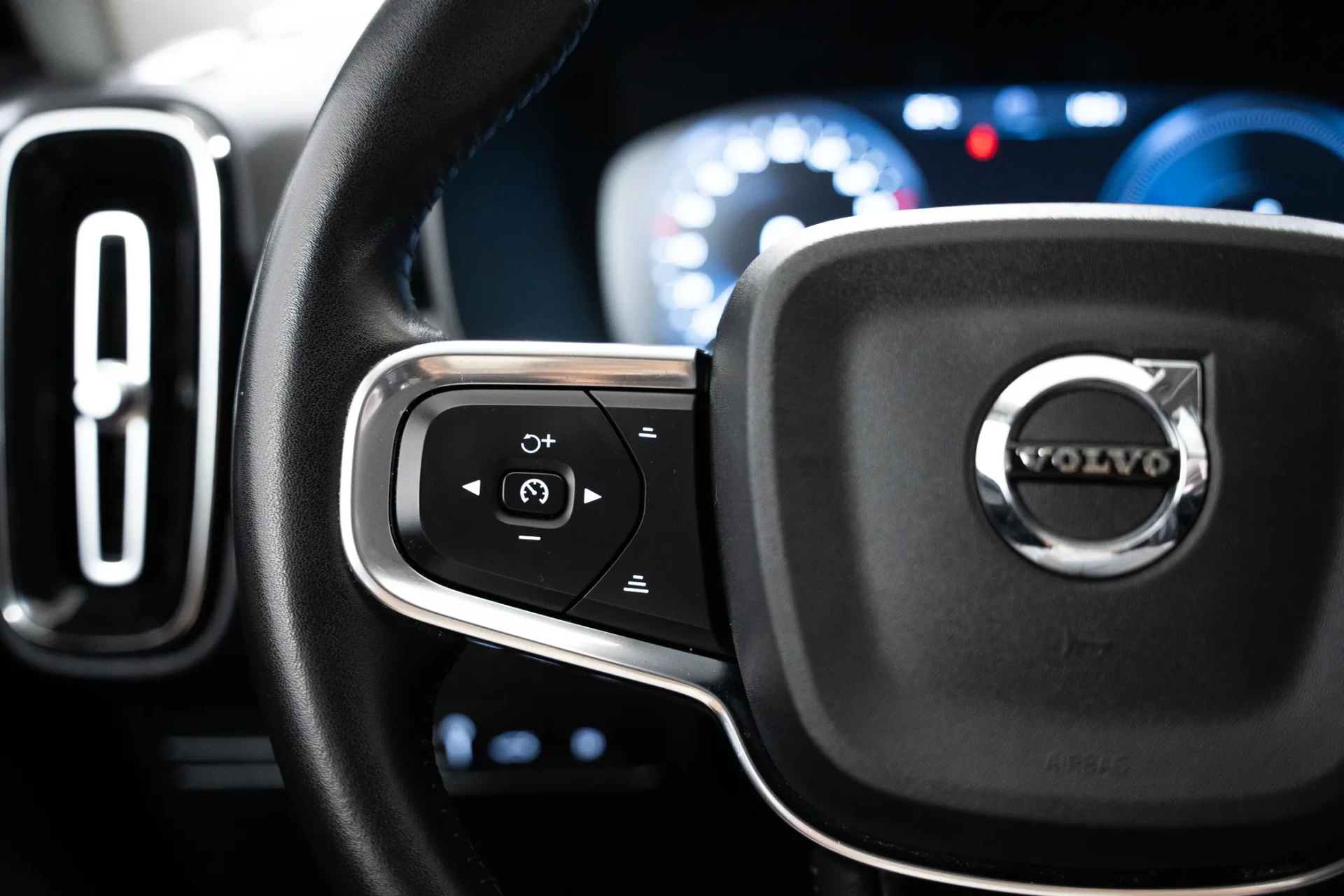 Volvo XC 40 1.5 T5 PHEV Inscription 18
