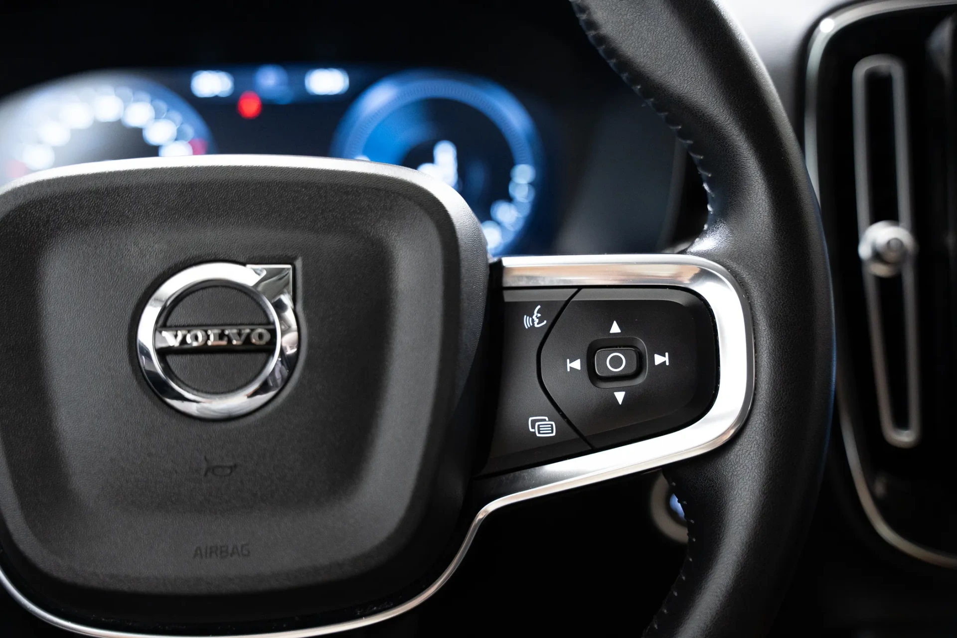 Volvo XC 40 1.5 T5 PHEV Inscription 19