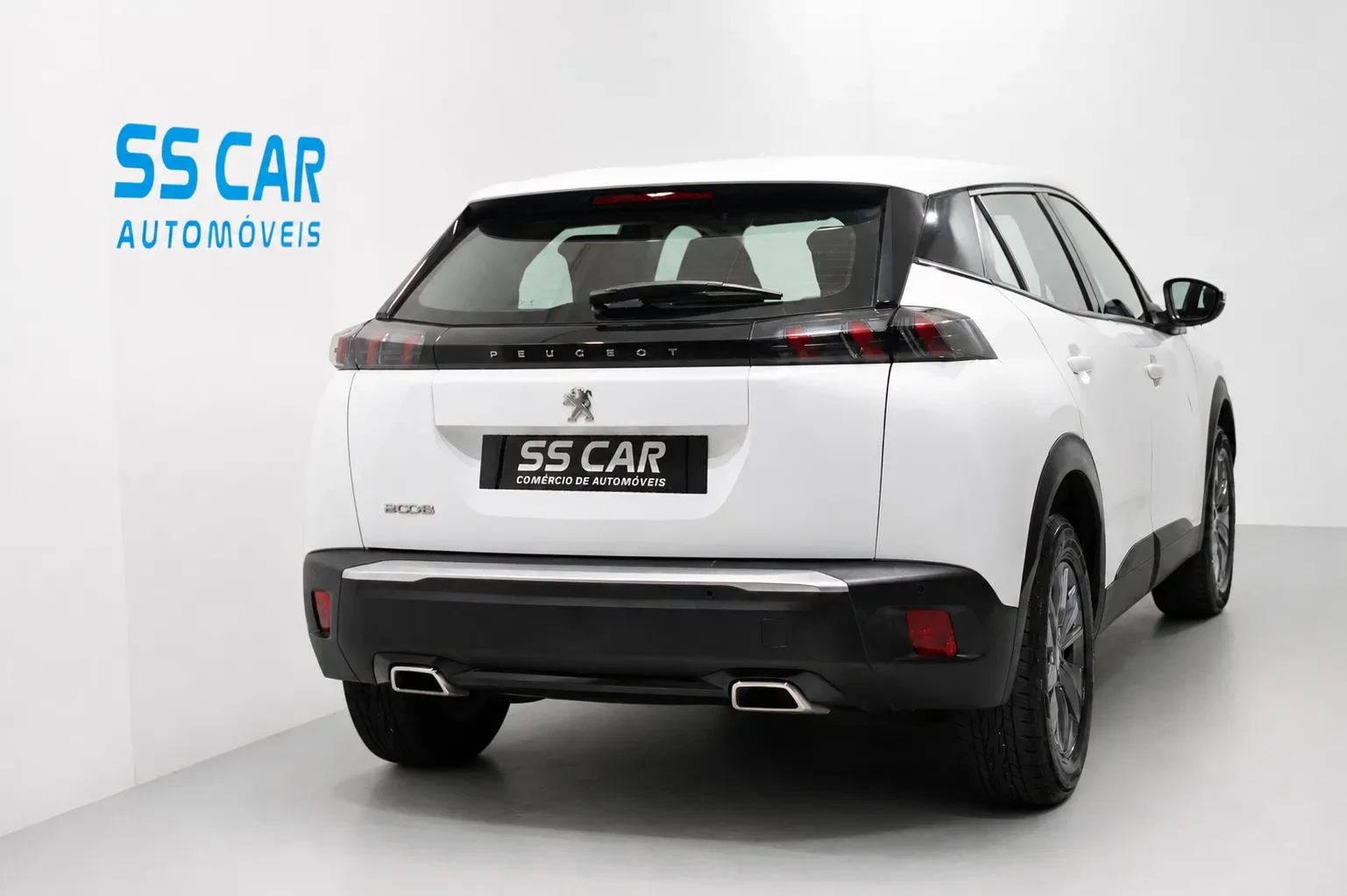 Peugeot 2008 1.2 PureTech Active EAT8 6