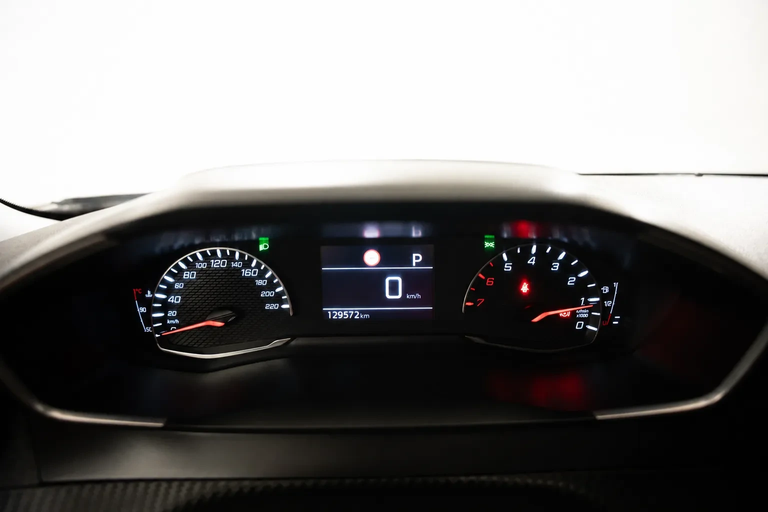 Peugeot 2008 1.2 PureTech Active EAT8 25