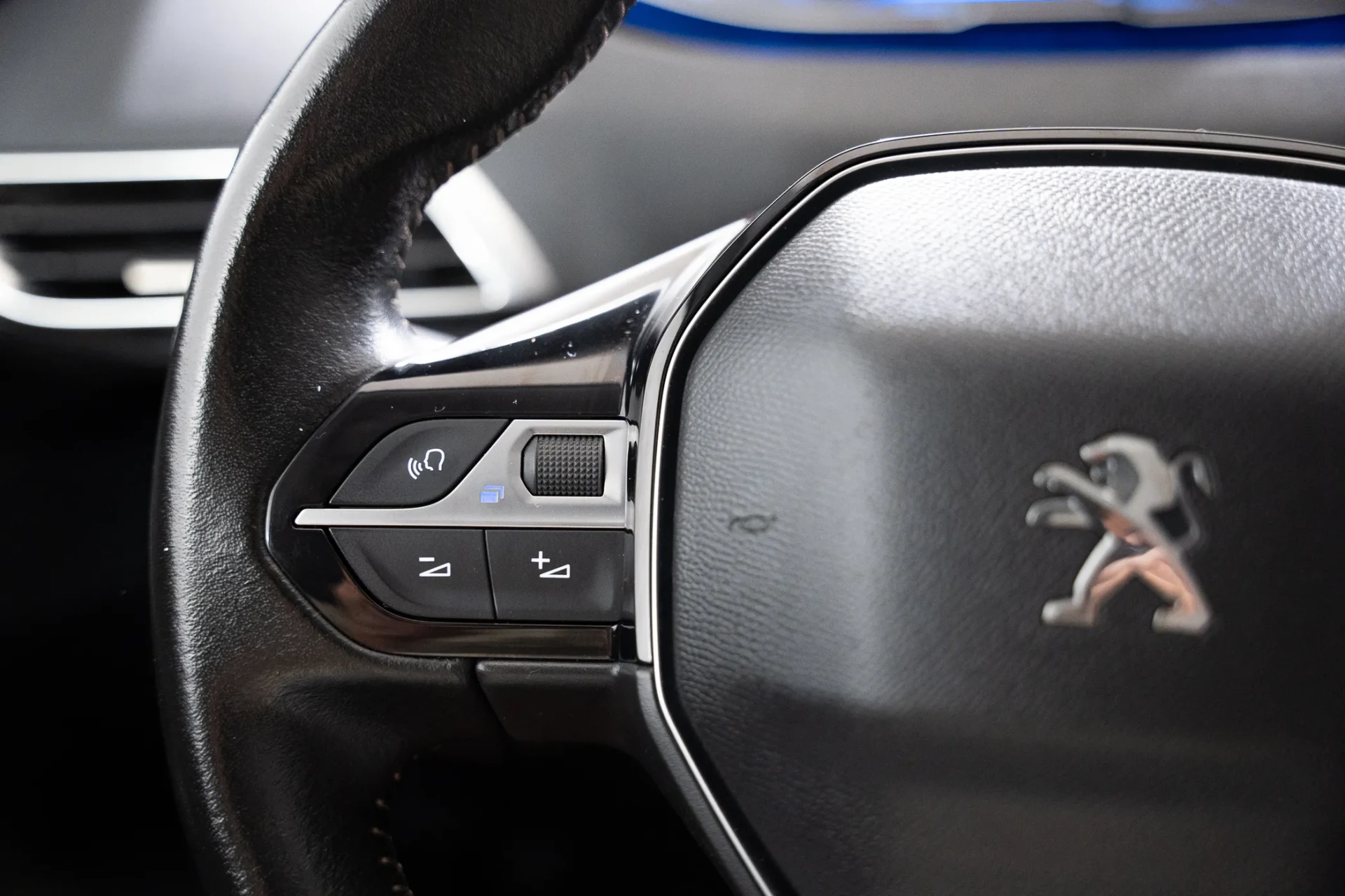 Peugeot 3008 1.2 PureTech Active 19