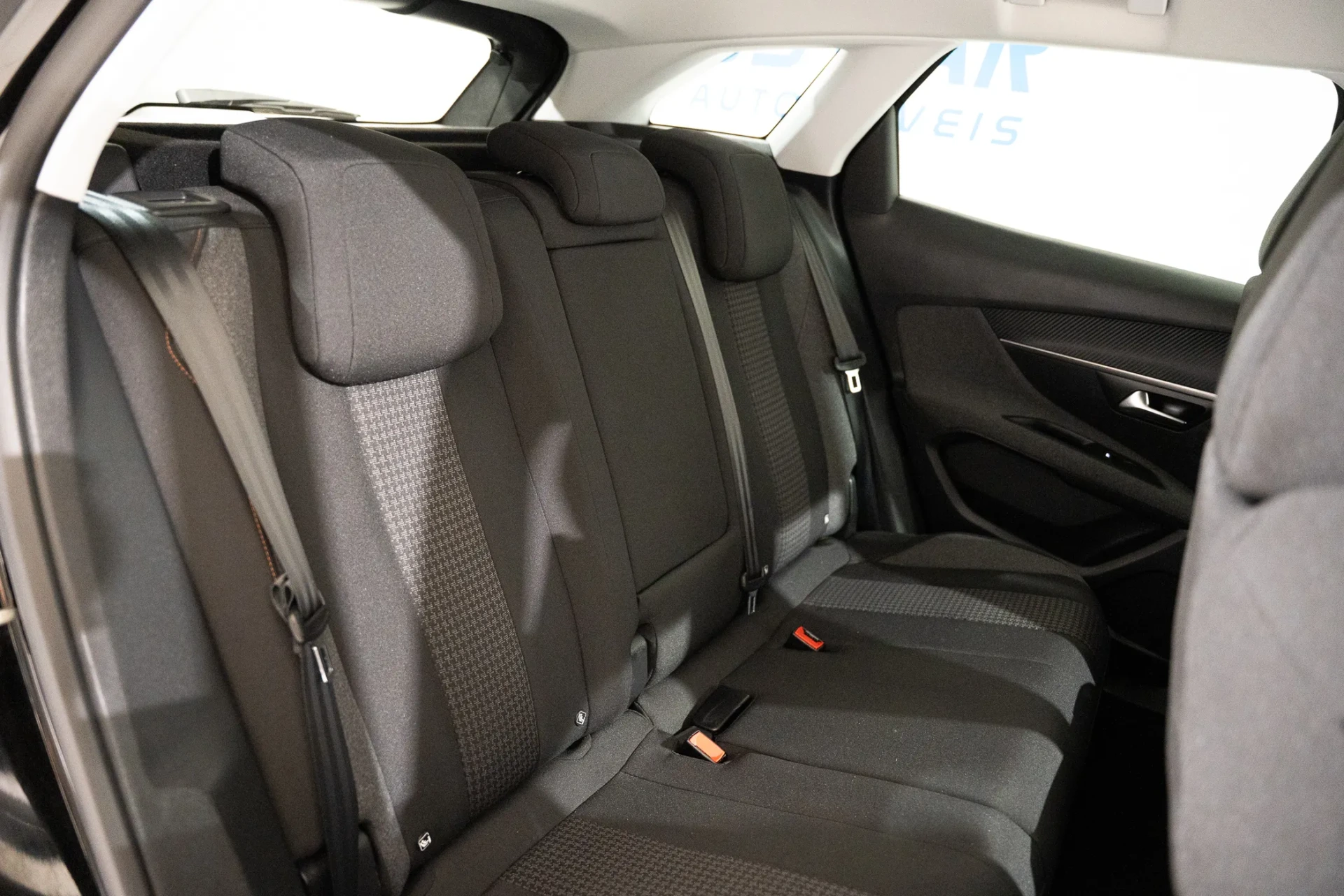 Peugeot 3008 1.2 PureTech Active 23