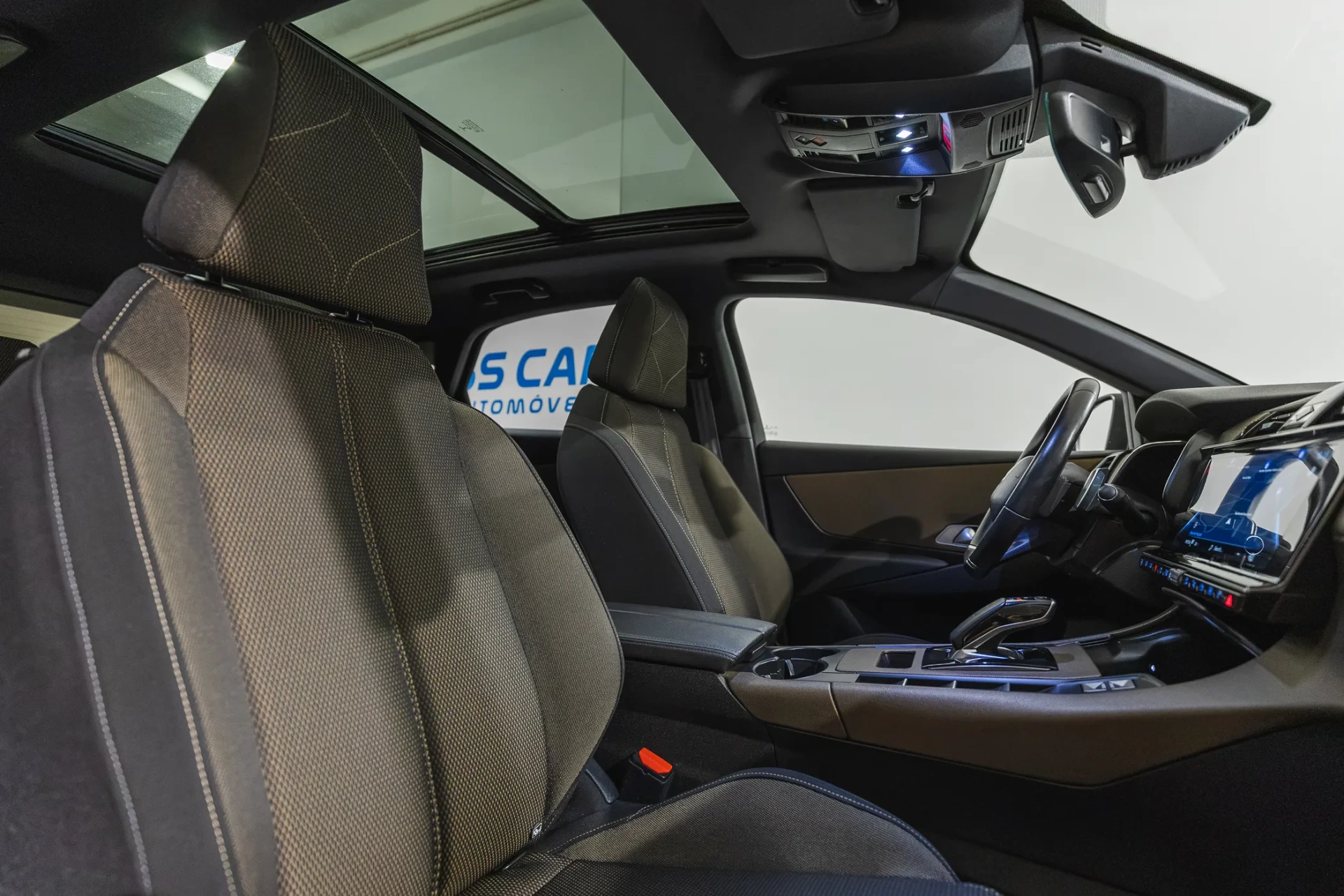 DS DS7 Crossback E-Tense So Chic EAT8 27
