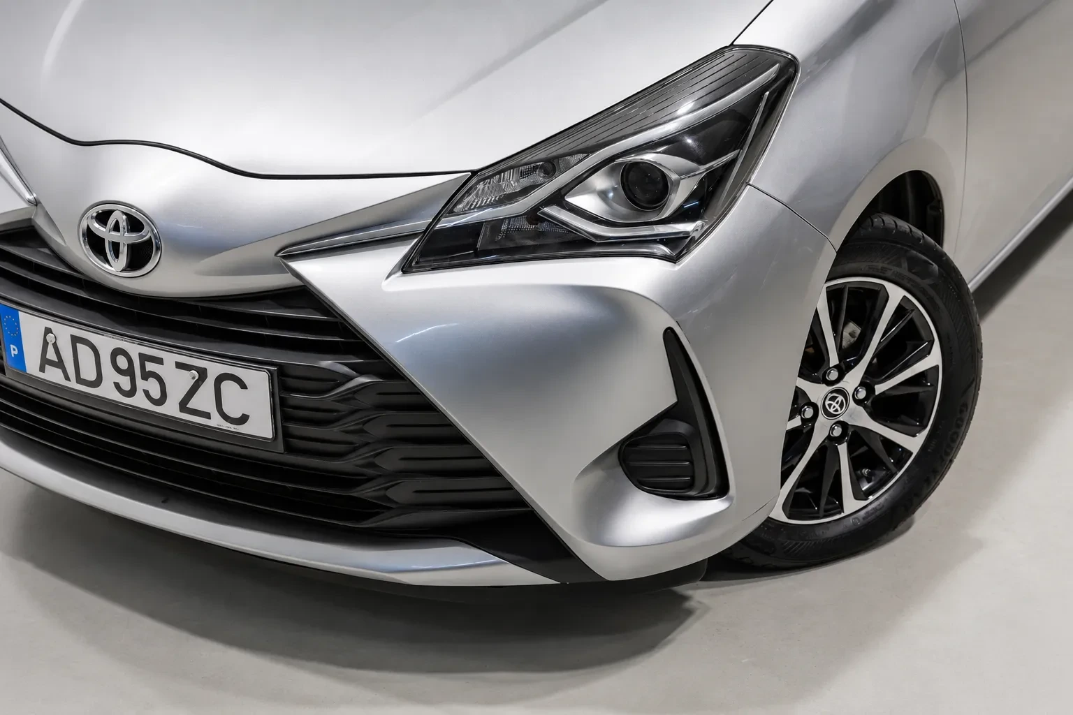 Toyota Yaris 1.0 VVT-i Comfort 2