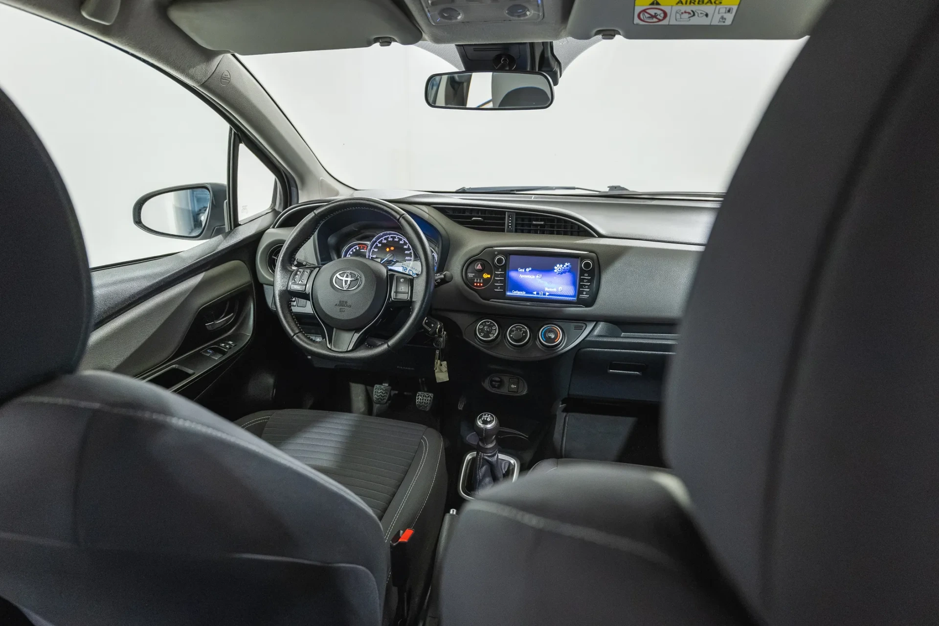 Toyota Yaris 1.0 VVT-i Comfort 8