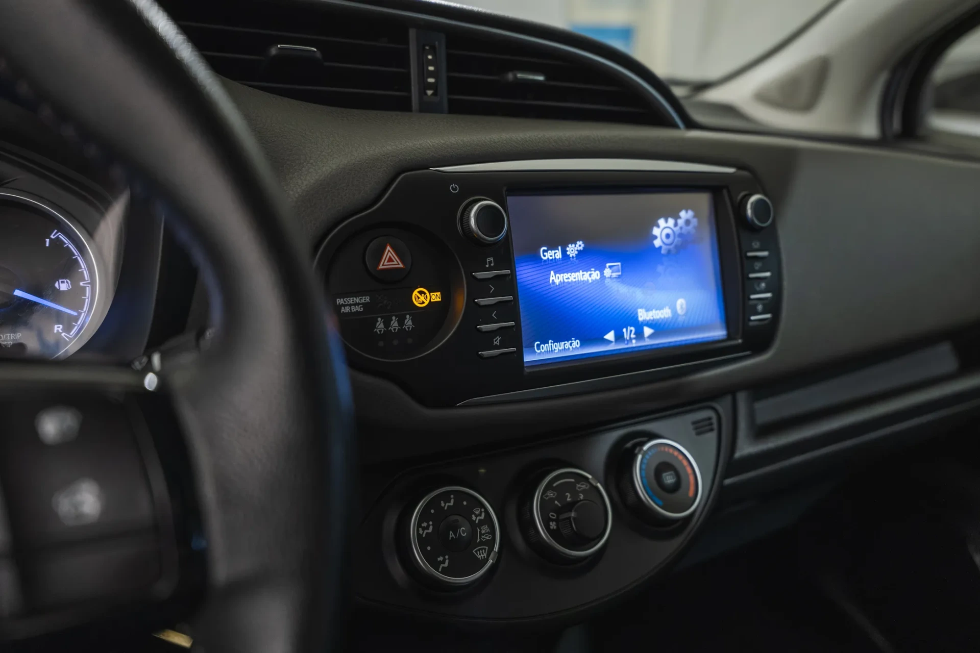 Toyota Yaris 1.0 VVT-i Comfort 15