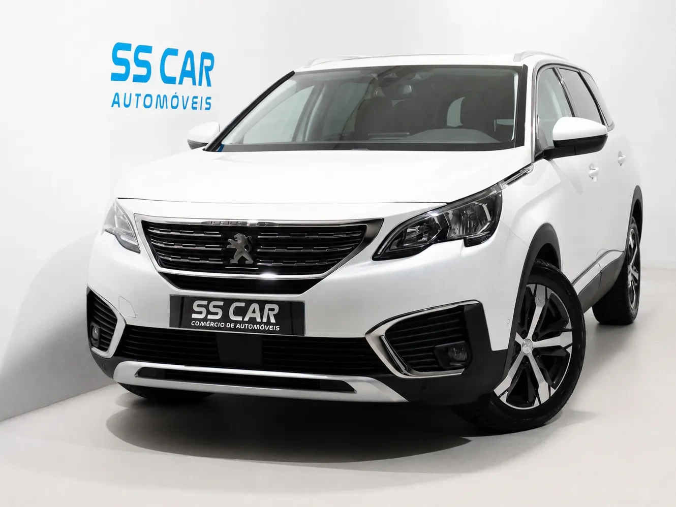 Peugeot 5008 1.2 PureTech Allure EAT8 1