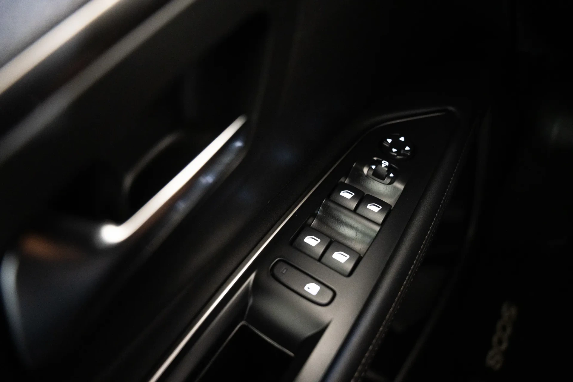 Peugeot 5008 1.2 PureTech Allure EAT8 28