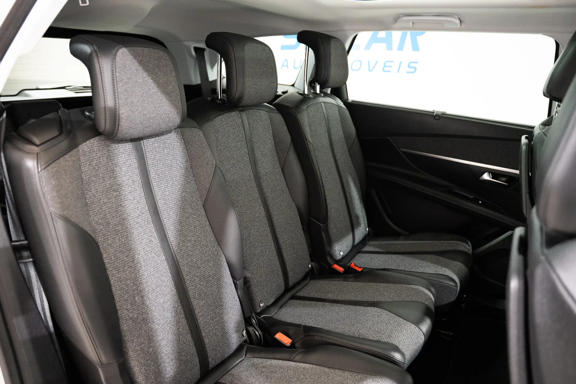 Peugeot 5008 1.2 PureTech Allure EAT8 30