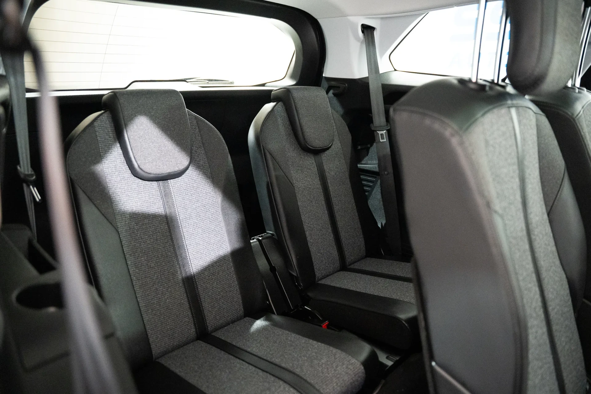 Peugeot 5008 1.2 PureTech Allure EAT8 31