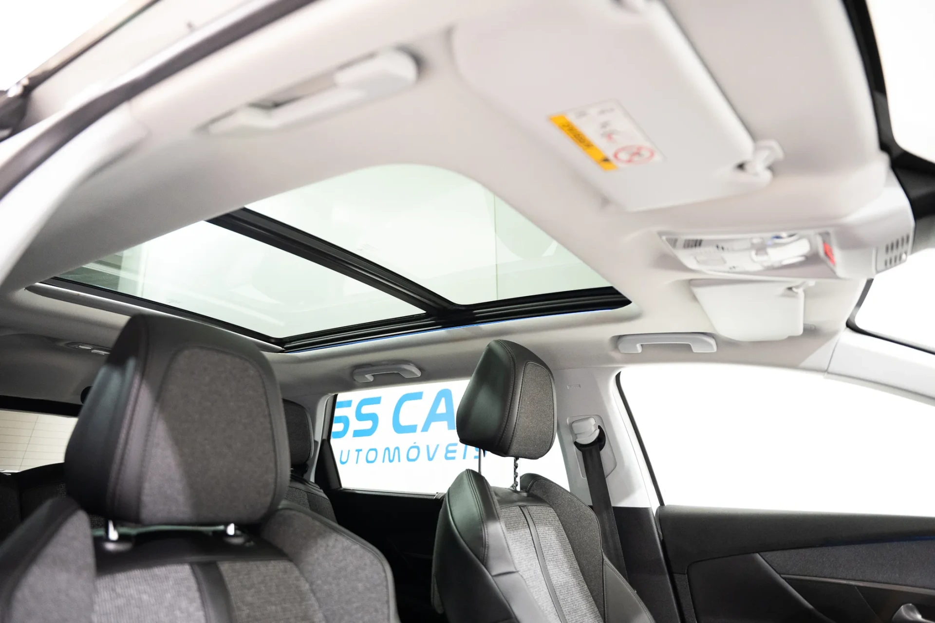 Peugeot 5008 1.2 PureTech Allure EAT8 32