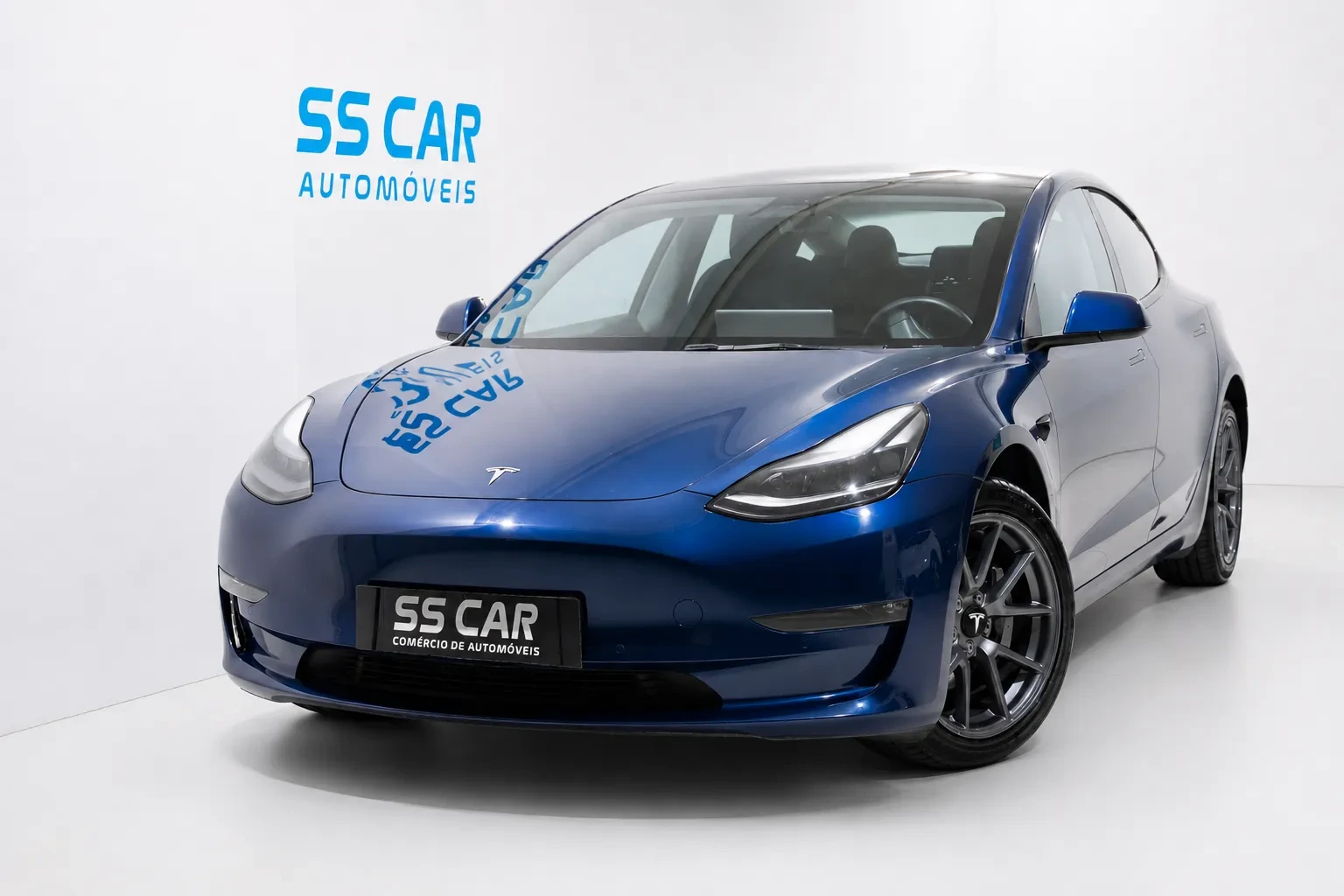 Tesla Model 3 Long-Range Dual Motor AWD 1