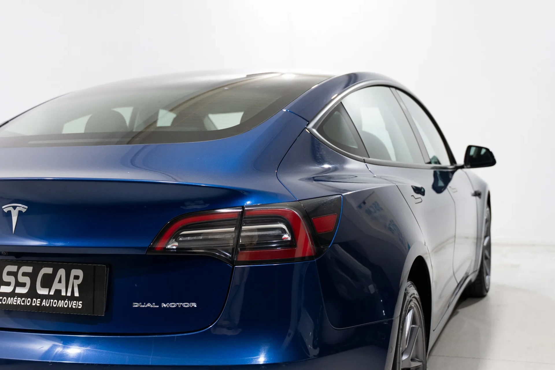 Tesla Model 3 Long-Range Dual Motor AWD 6