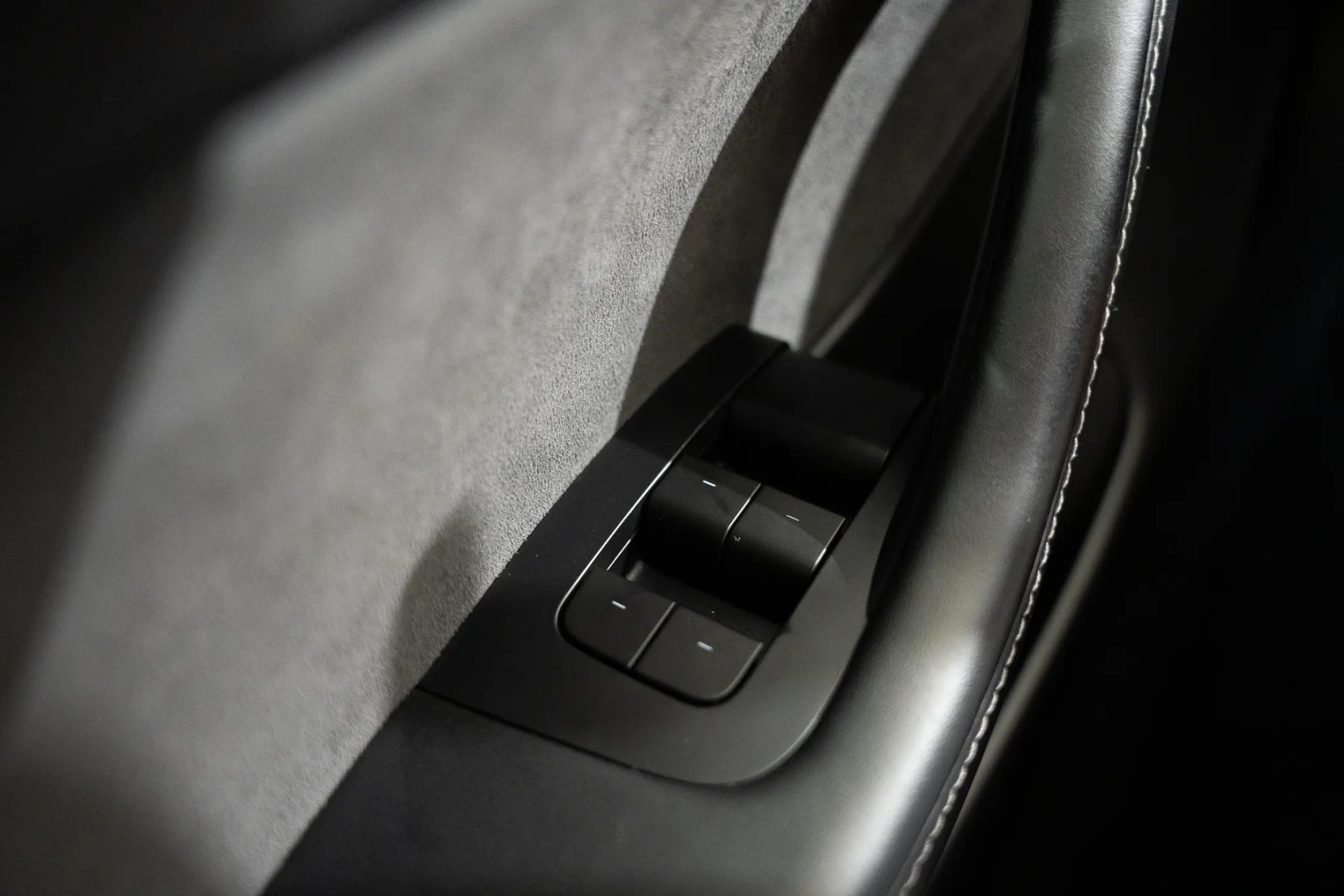 Tesla Model 3 Long-Range Dual Motor AWD 20