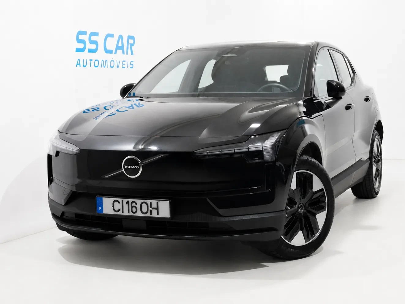 Volvo EX30 69 kWh Single Motor Extended Range Core 1