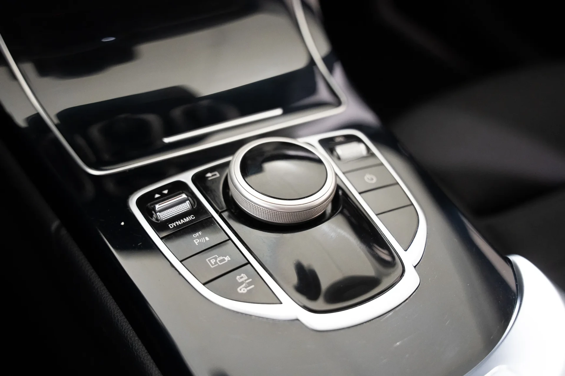 Mercedes-Benz C 300 de Avantgarde 12