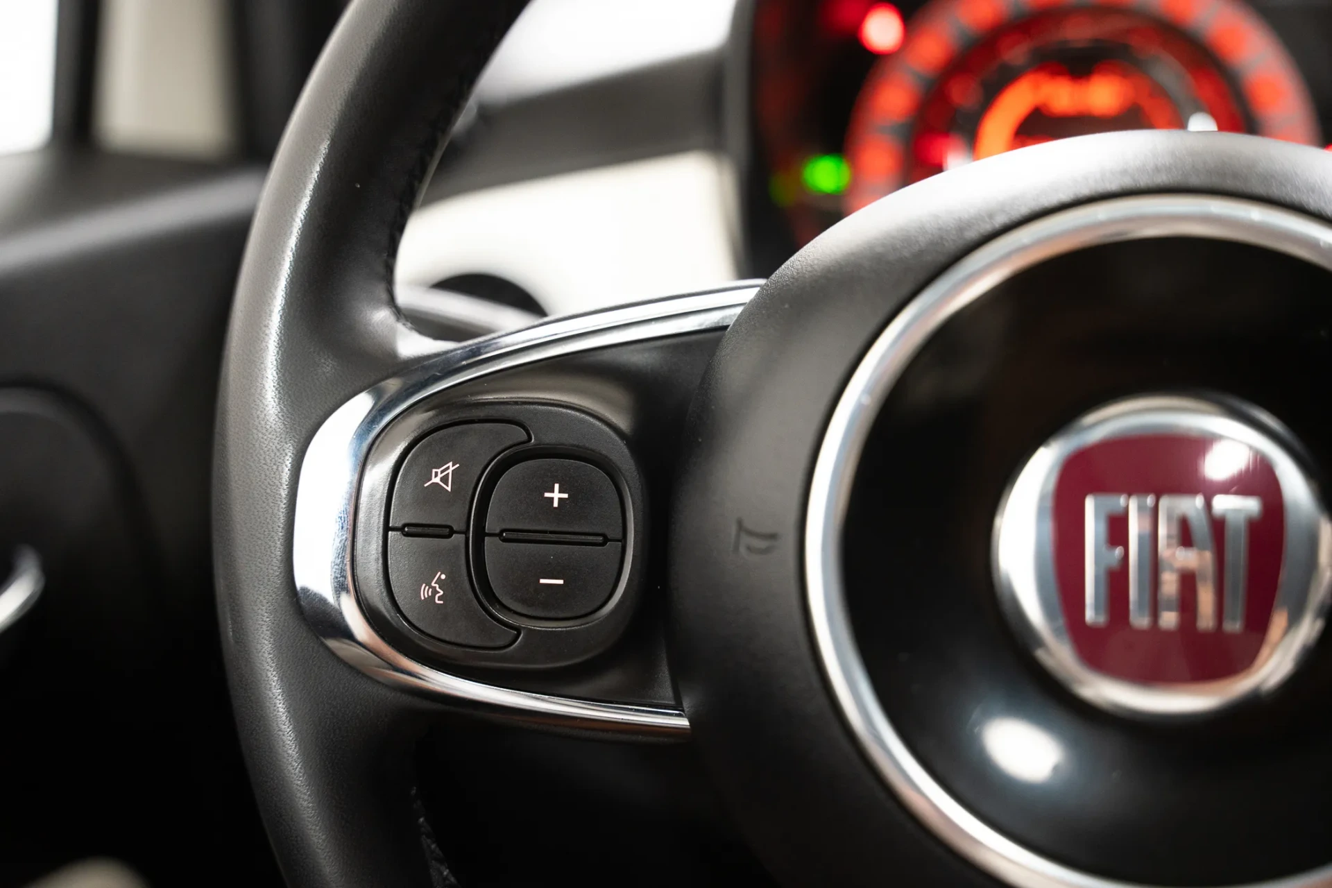 Fiat 500 1.0 Hybrid Dolcevita 13