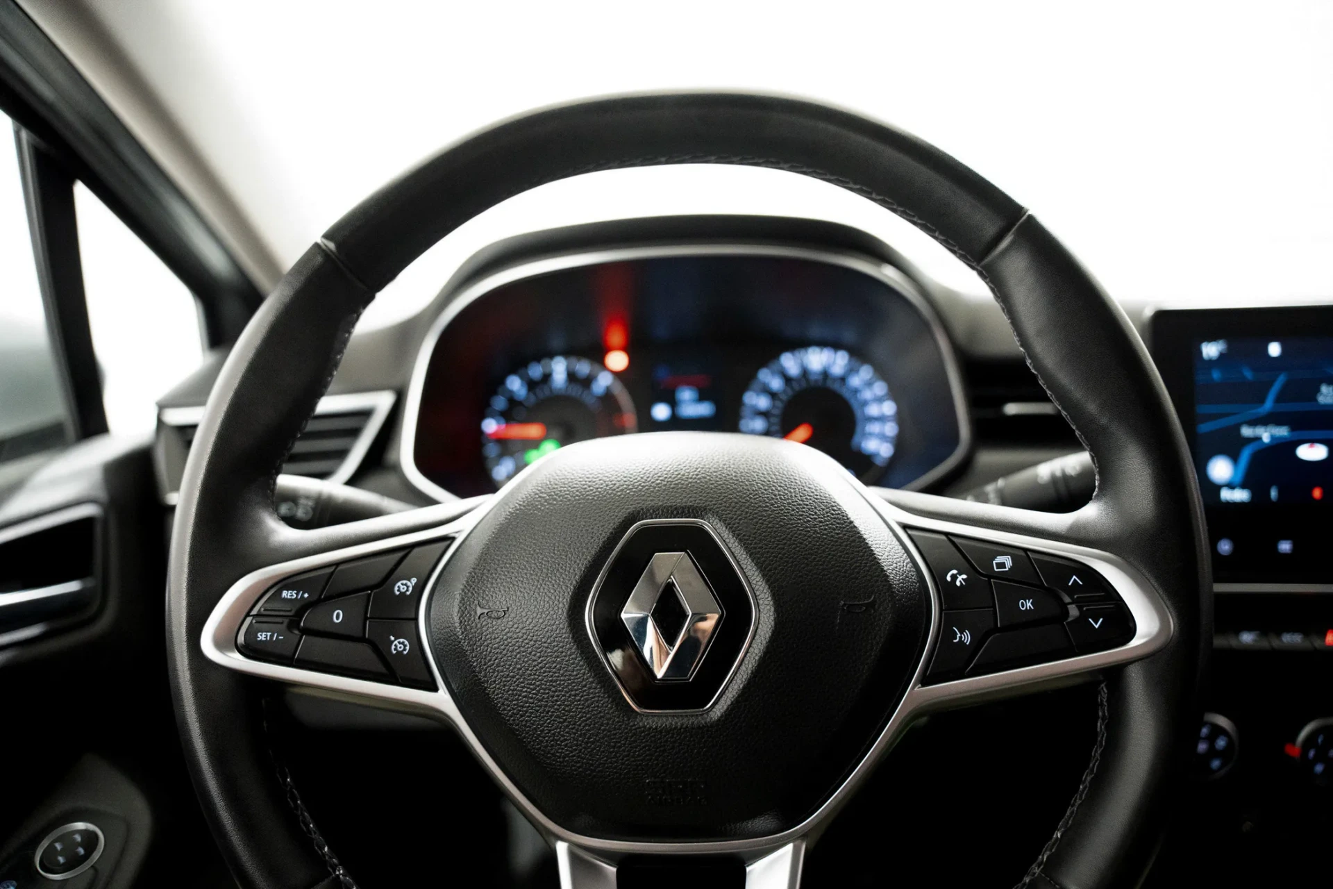 Renault Clio 1.0 TCe Intens 6