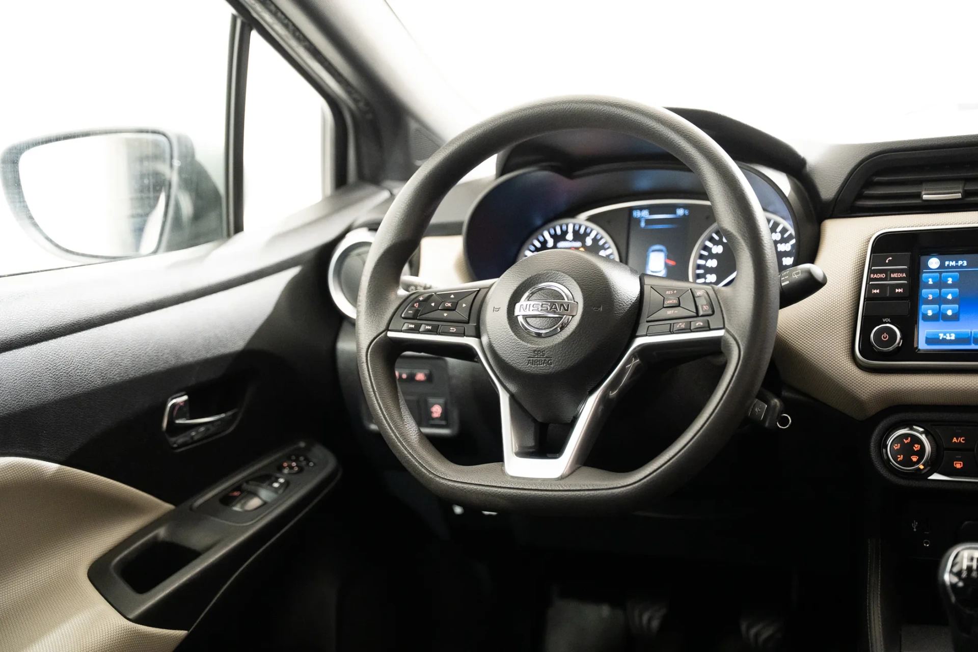 Nissan Micra 0.9 IG-T N-Connecta S/S 11