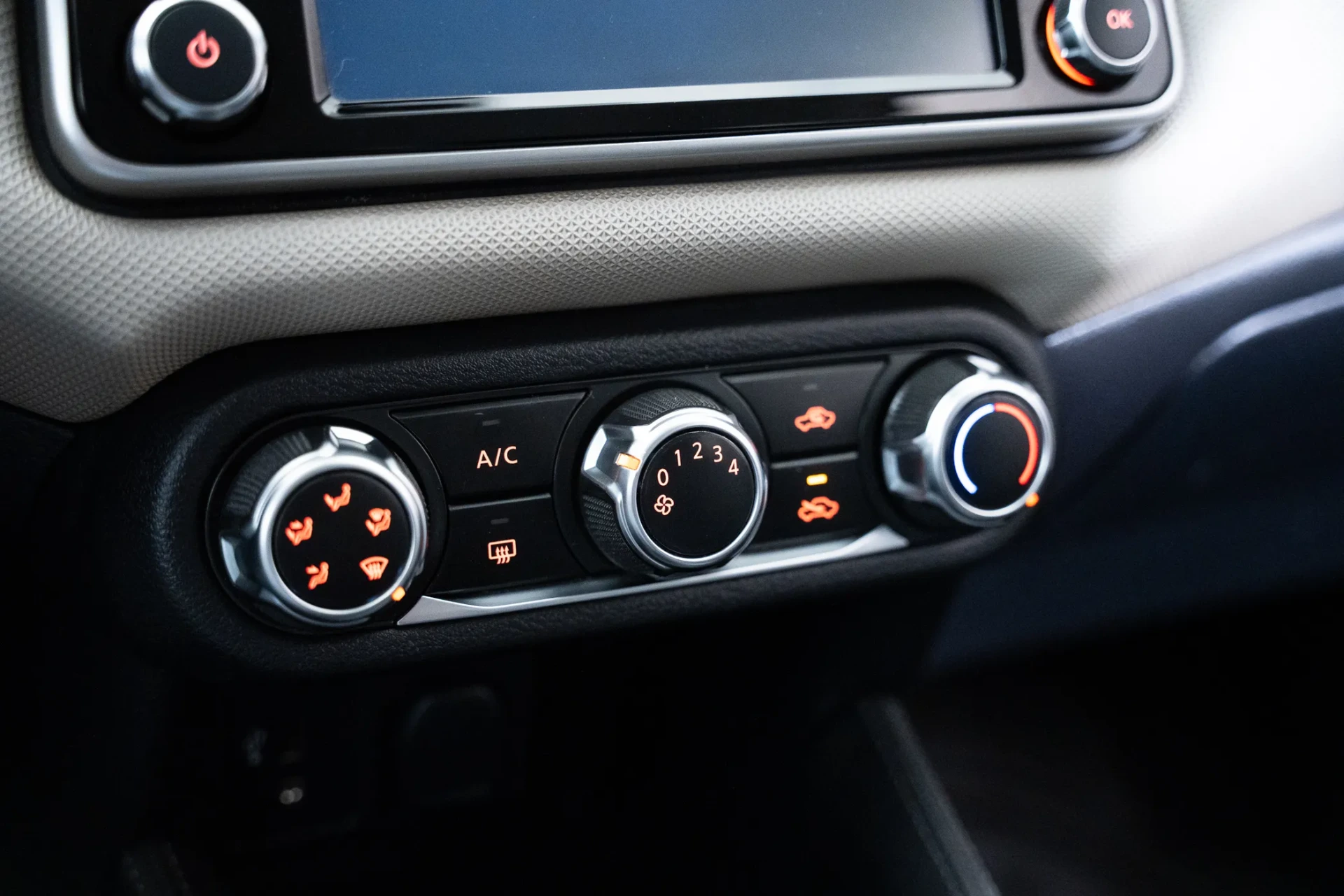 Nissan Micra 0.9 IG-T N-Connecta S/S 18