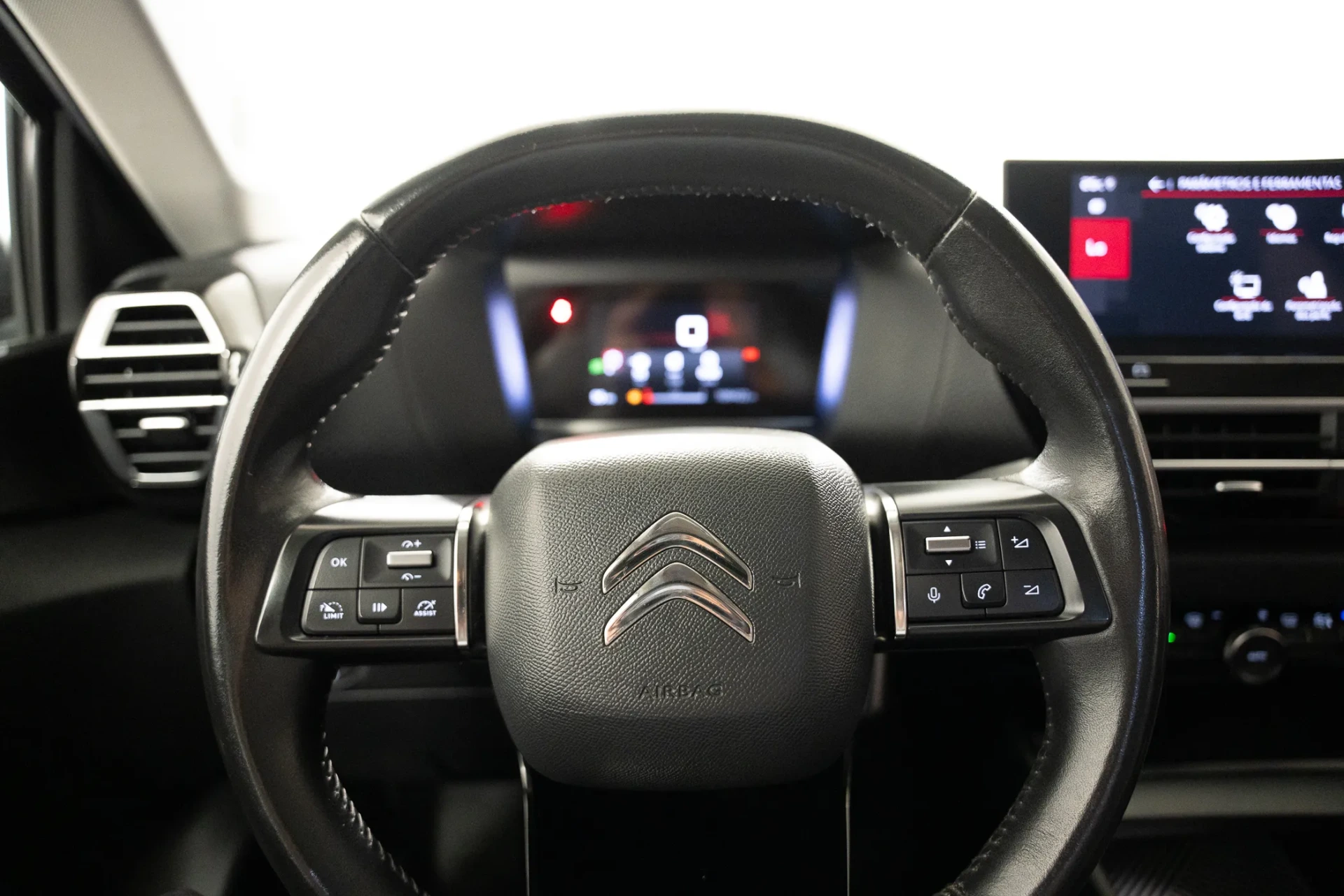 Citroen C4 1.2 PureTech Shine 15