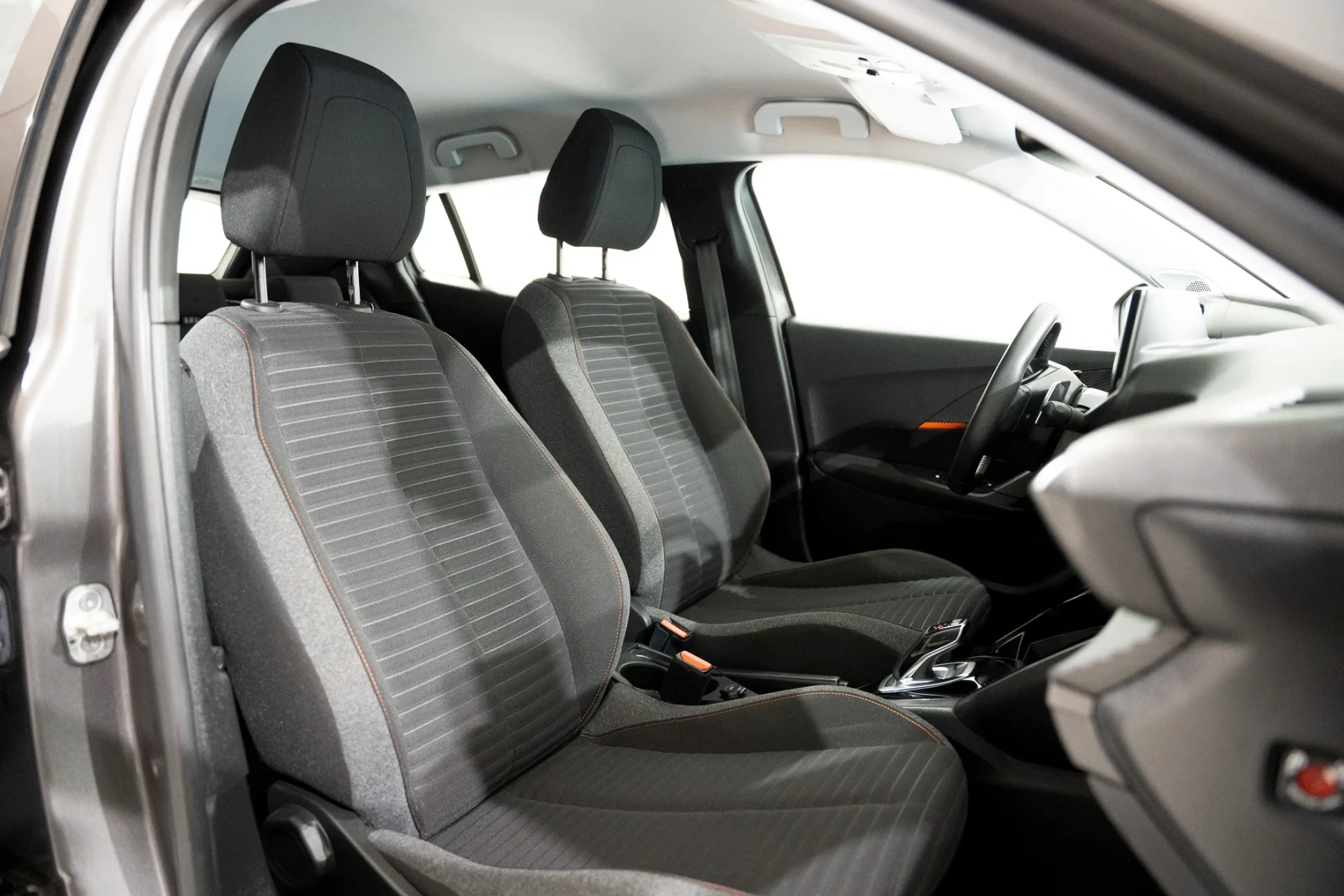 Peugeot 2008 1.2 PureTech Active EAT8 14