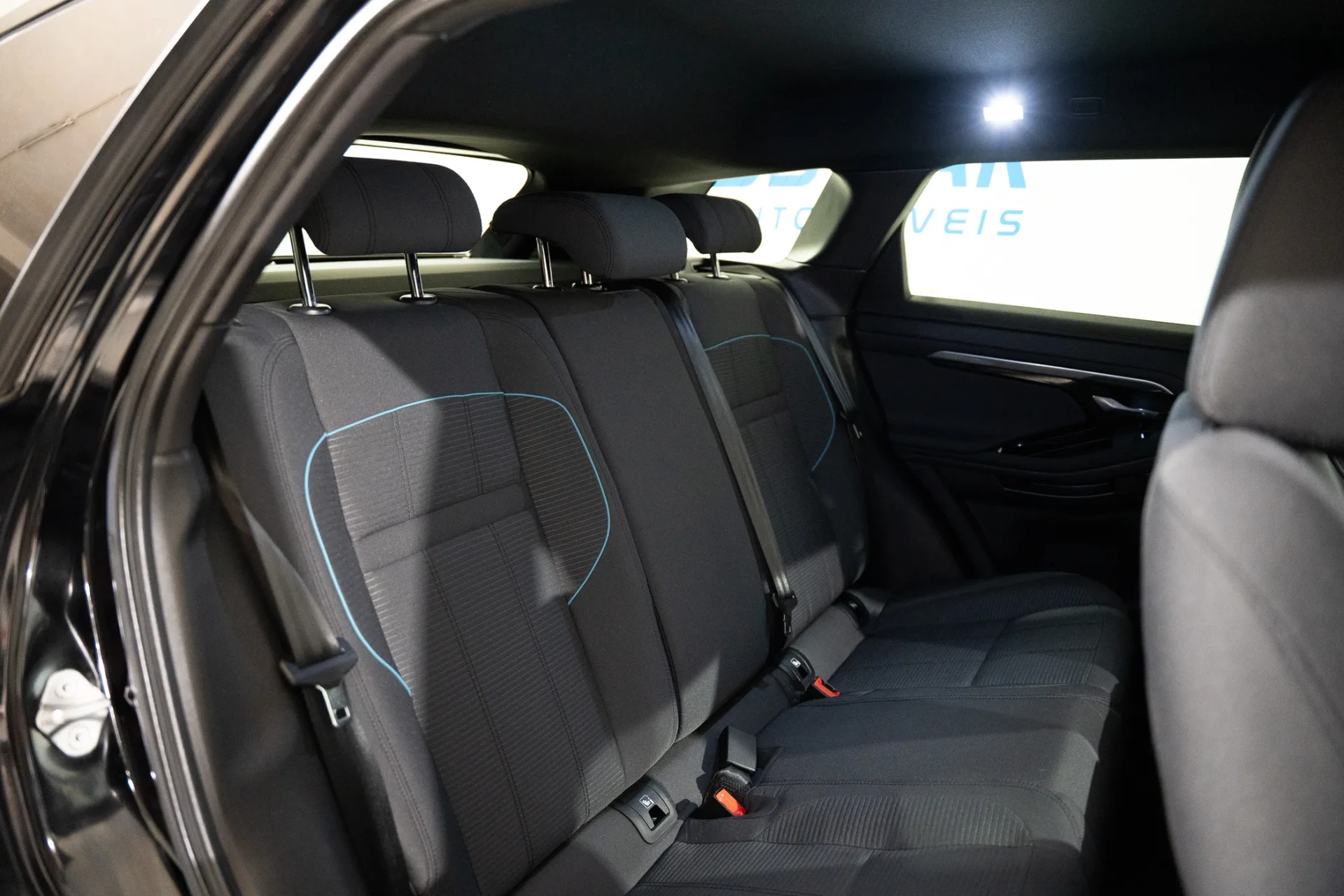 Land Rover Range Rover Evoque 2.0 D150 R-Dynamic S 21