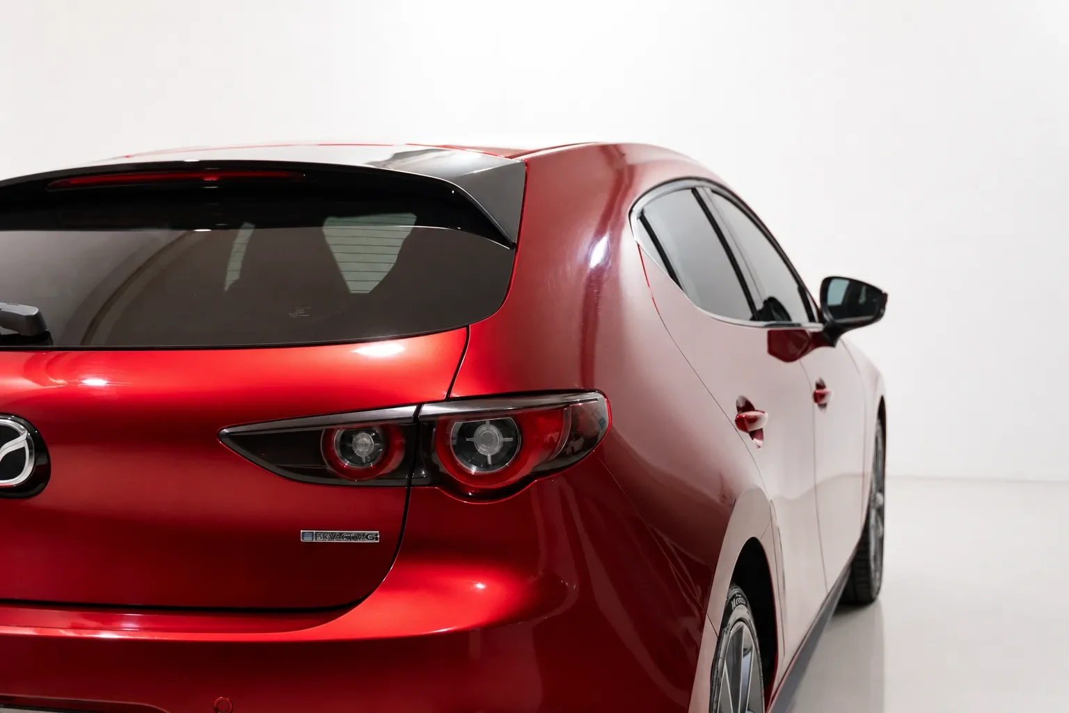 Mazda 3 Hatchback 2.0 e-Skyactiv-G Exclusive-line AT 7