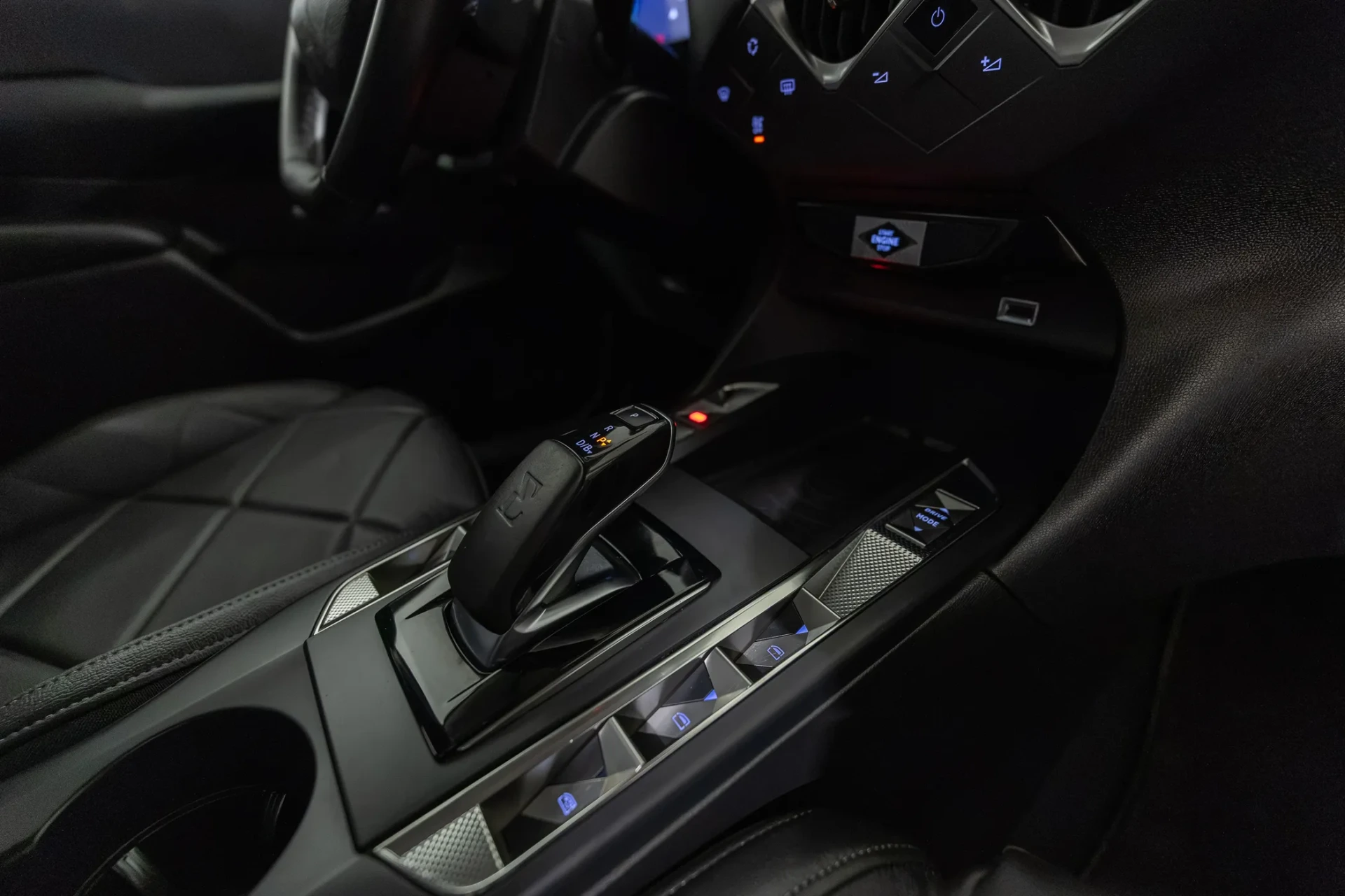 DS DS3 Crossback E-Tense SE Connected Chic 21