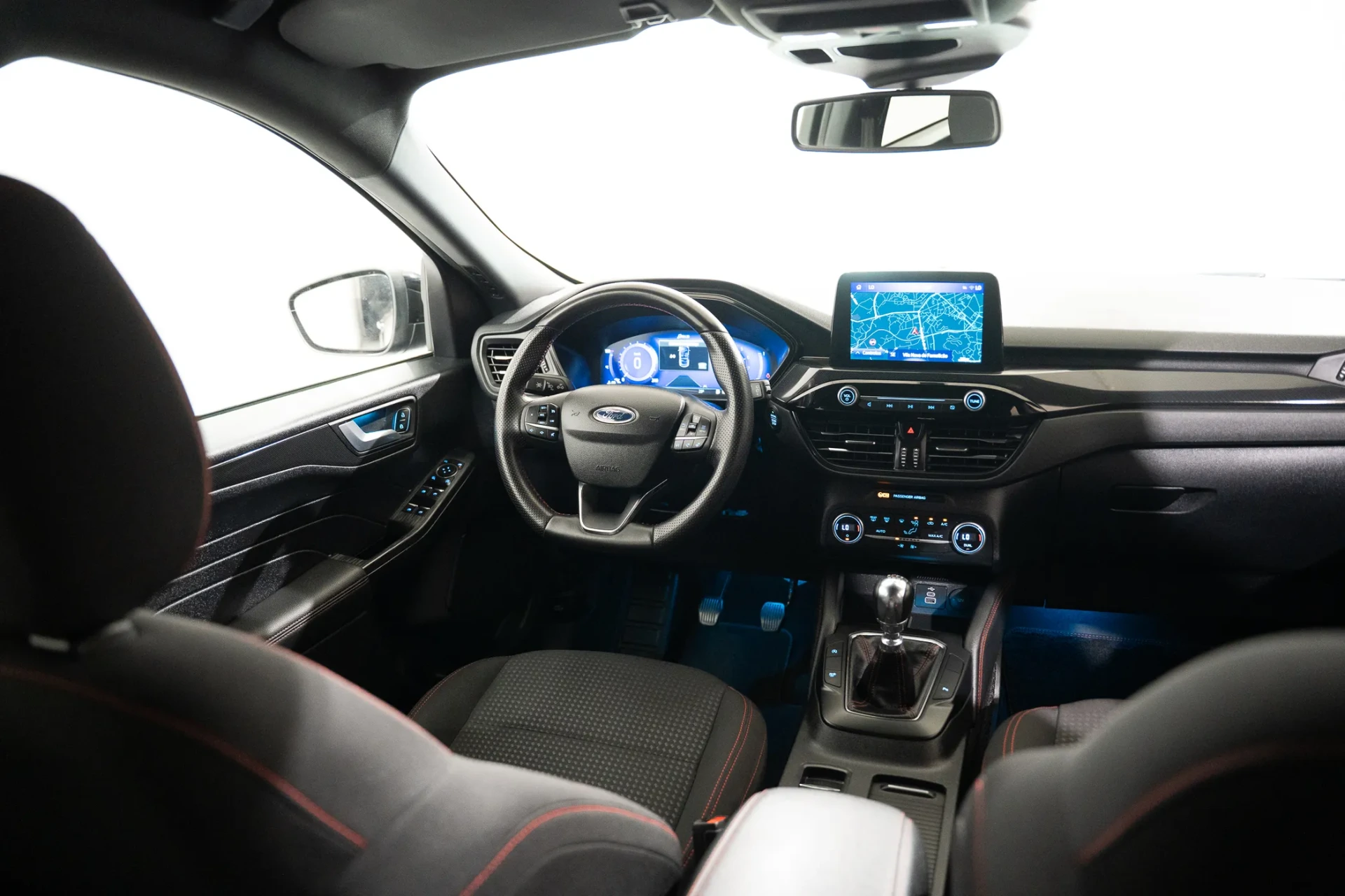 Ford Kuga 1.5 EcoBoost ST-Line 8