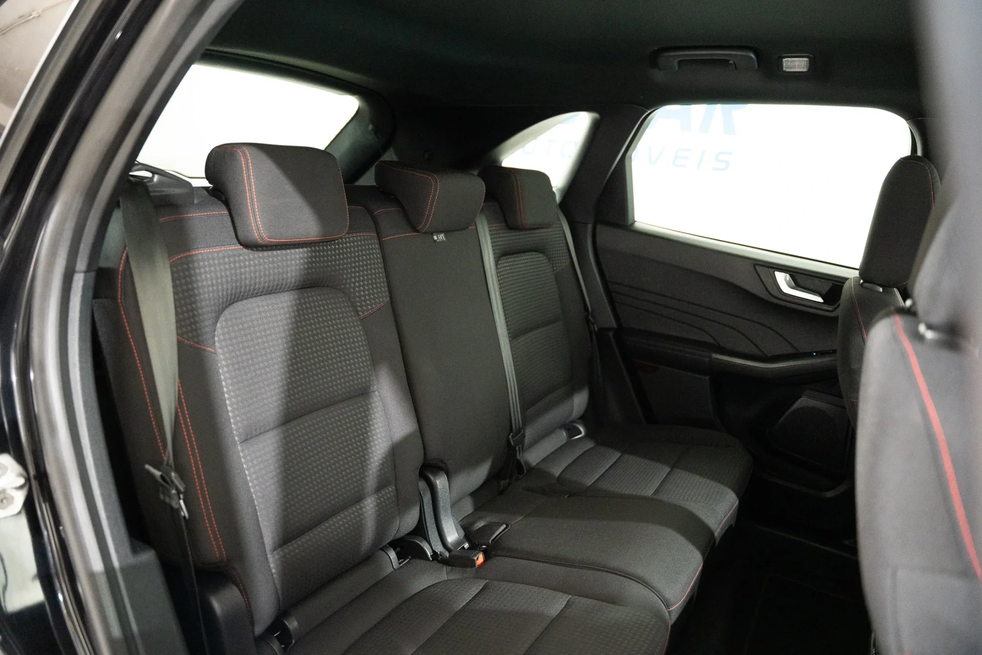 Ford Kuga 1.5 EcoBoost ST-Line 24
