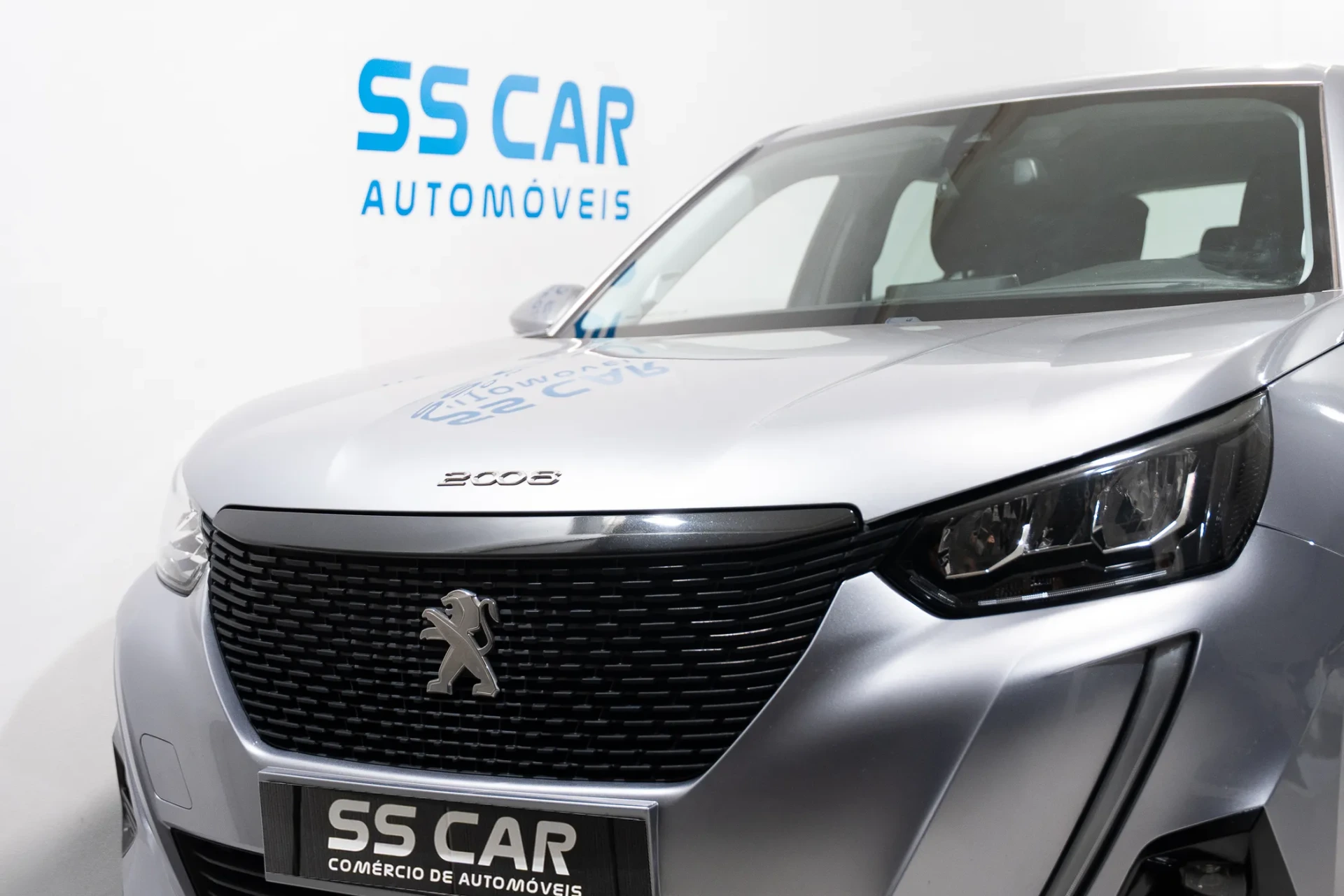 Peugeot 2008 1.2 PureTech Active EAT8 3