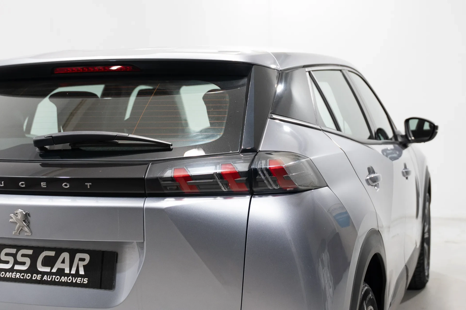 Peugeot 2008 1.2 PureTech Active EAT8 7