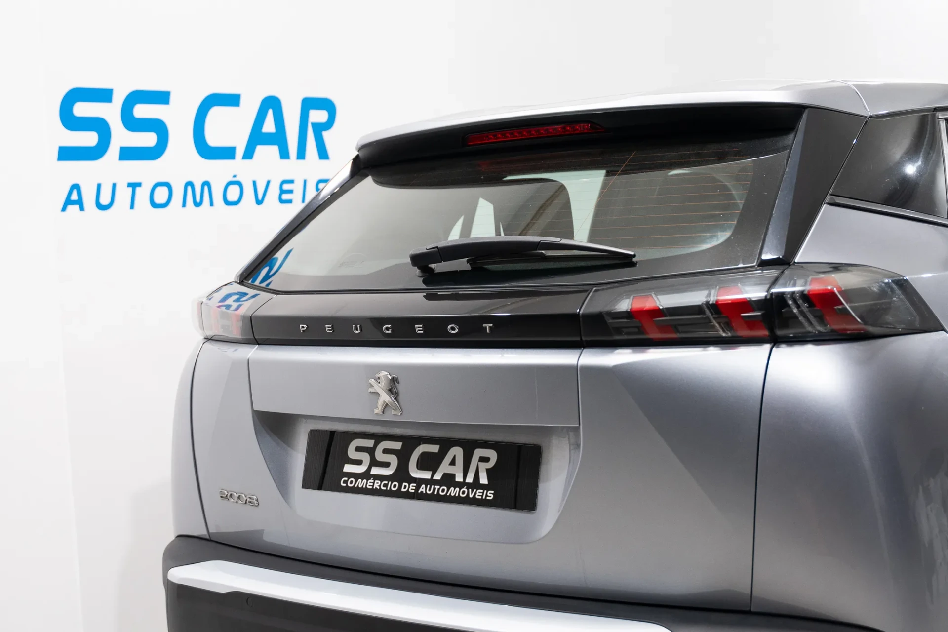 Peugeot 2008 1.2 PureTech Active EAT8 8