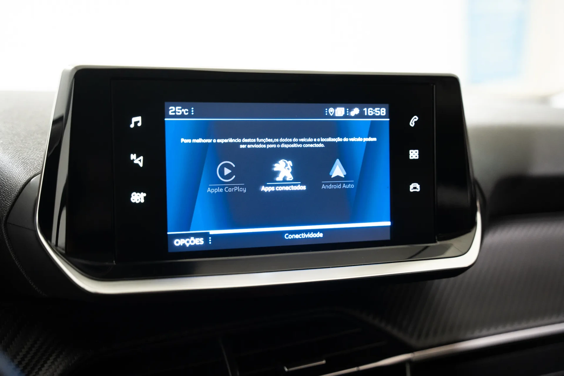 Peugeot 2008 1.2 PureTech Active EAT8 22