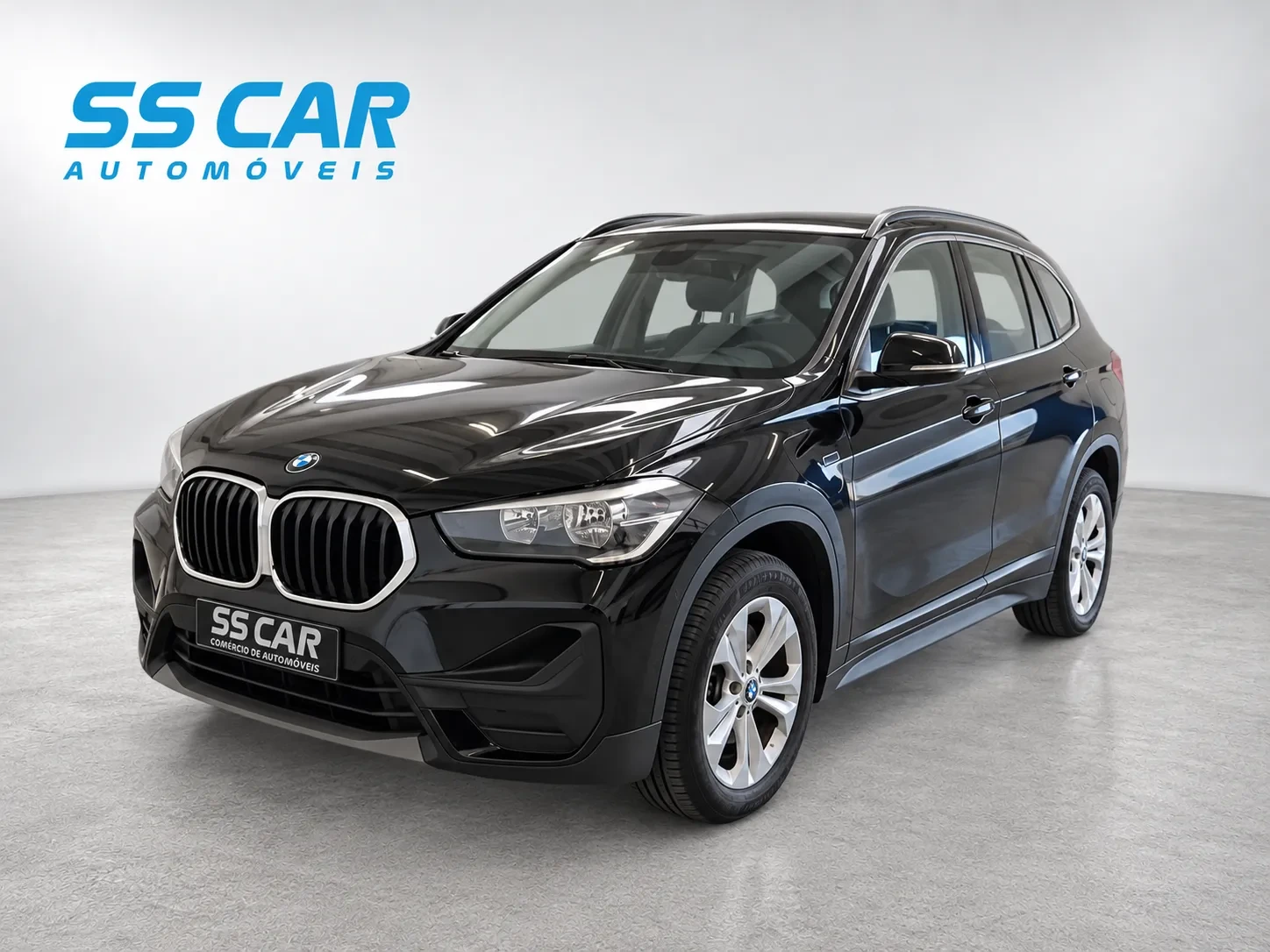 BMW X1 25 e xDrive Corporate Edition 1