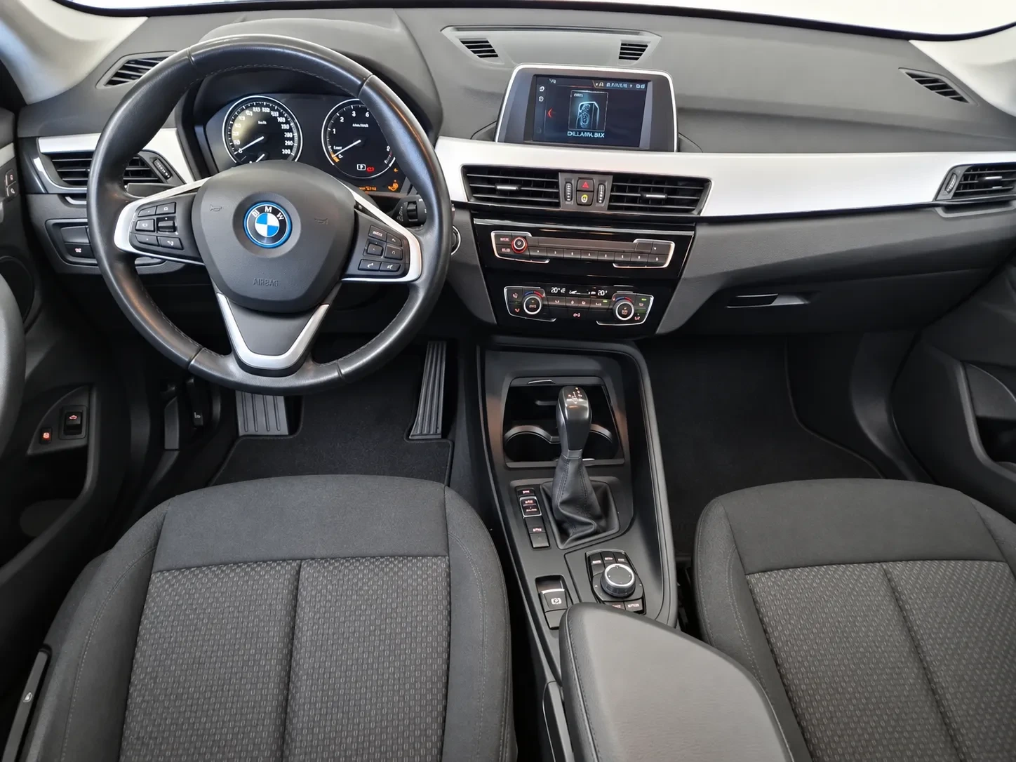 BMW X1 25 e xDrive Corporate Edition 5