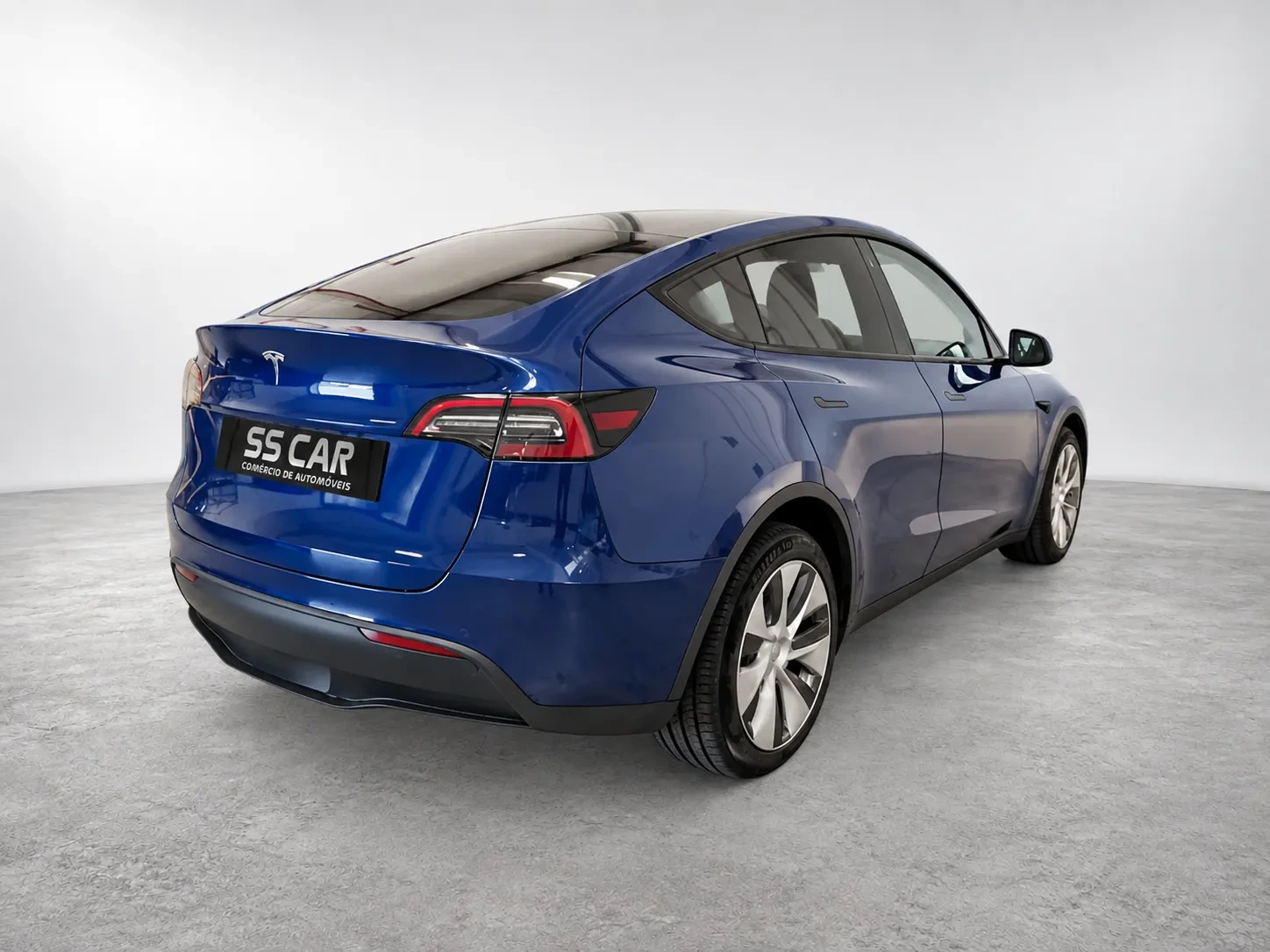 Tesla Model Y Long Range Tração Integral 2
