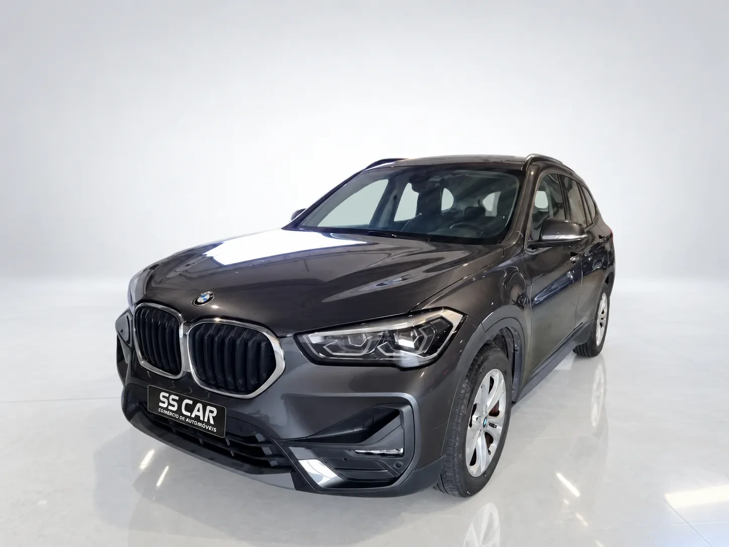 BMW X1 25 e xDrive Corporate Edition 1