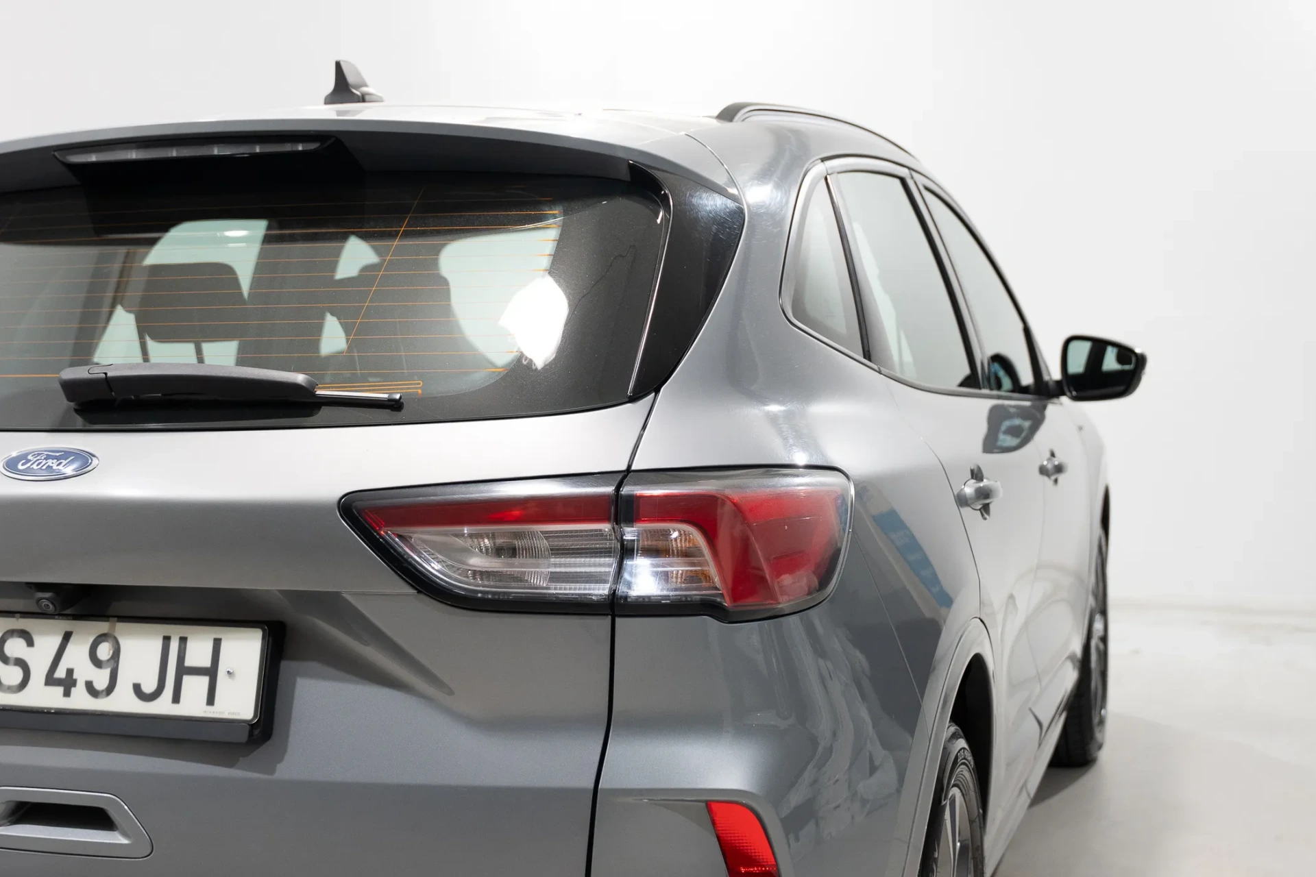 Ford Kuga 1.5 EcoBoost ST-Line 8