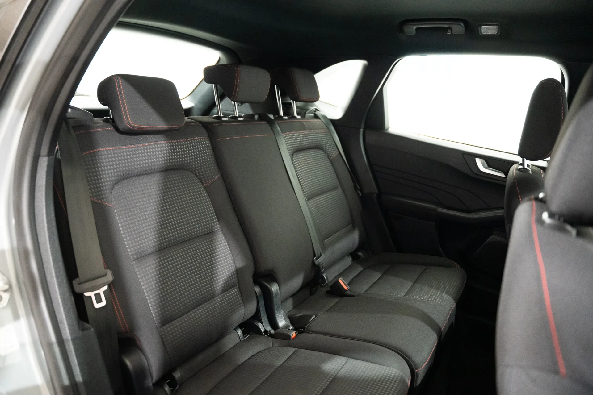 Ford Kuga 1.5 EcoBoost ST-Line 26