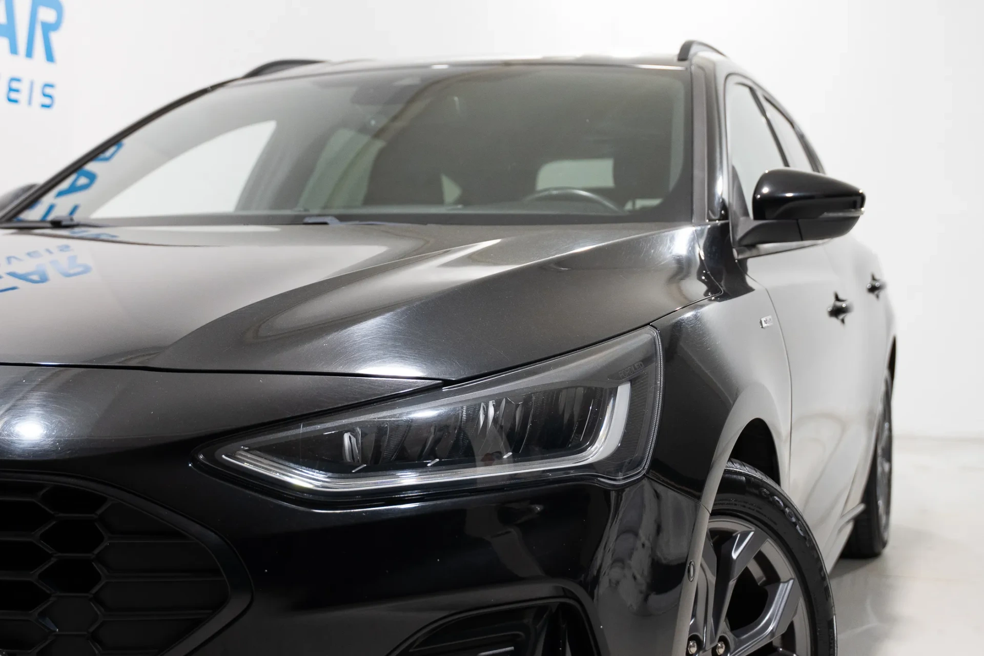 Ford Focus SW 1.0 EcoBoost MHEV ST-Line X 4