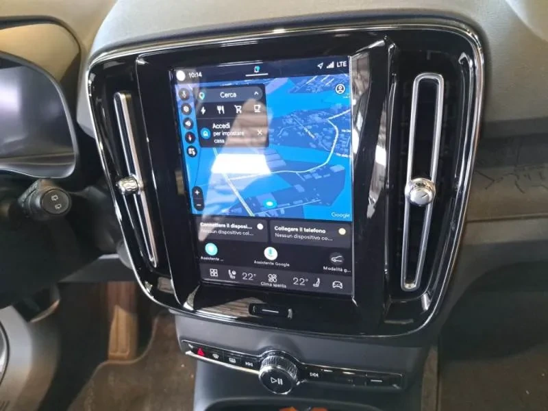 Volvo XC 40 Recharge Plus 6