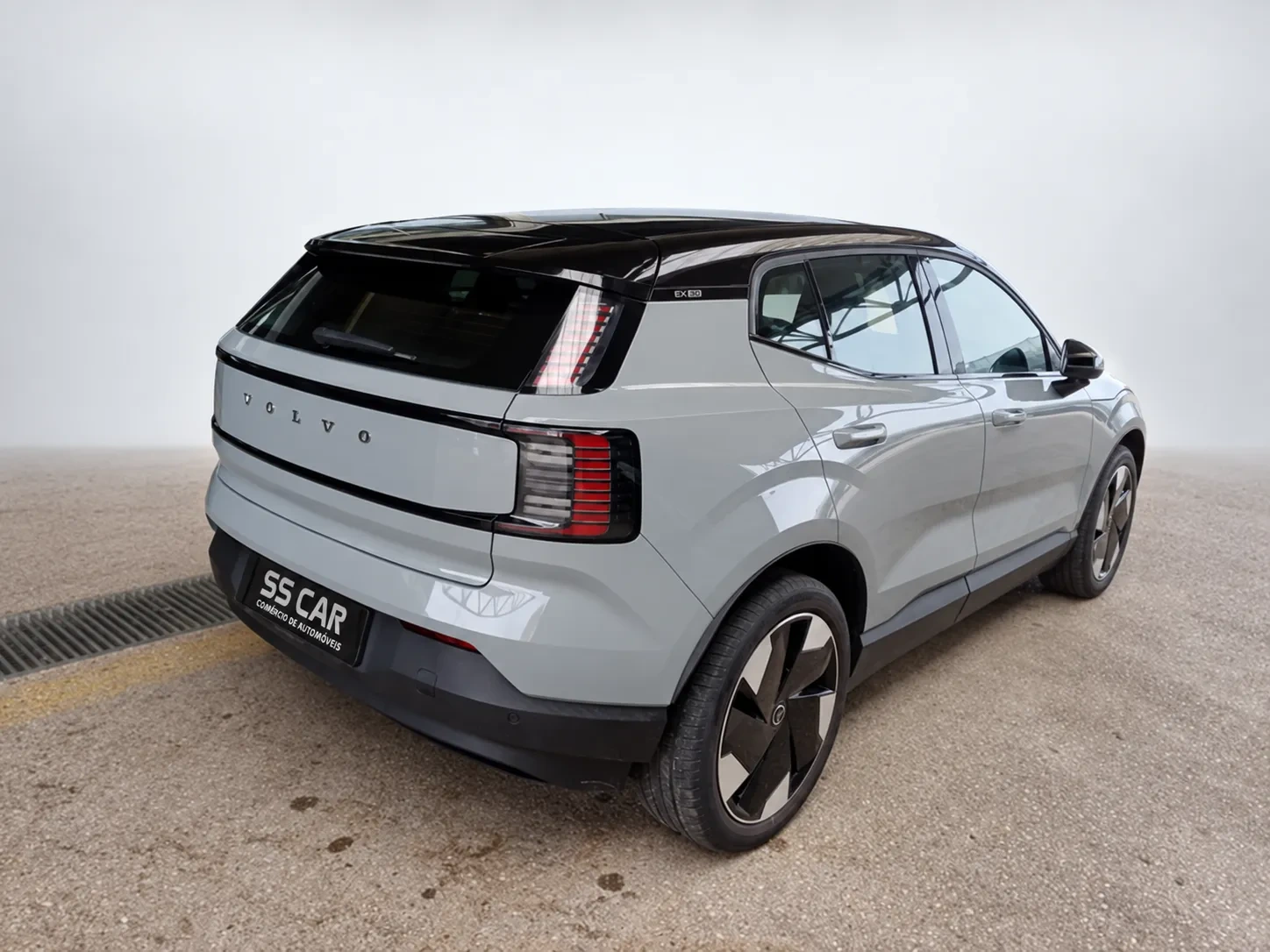 Volvo EX30 69 kWh Single Motor Extended Range Plus 2